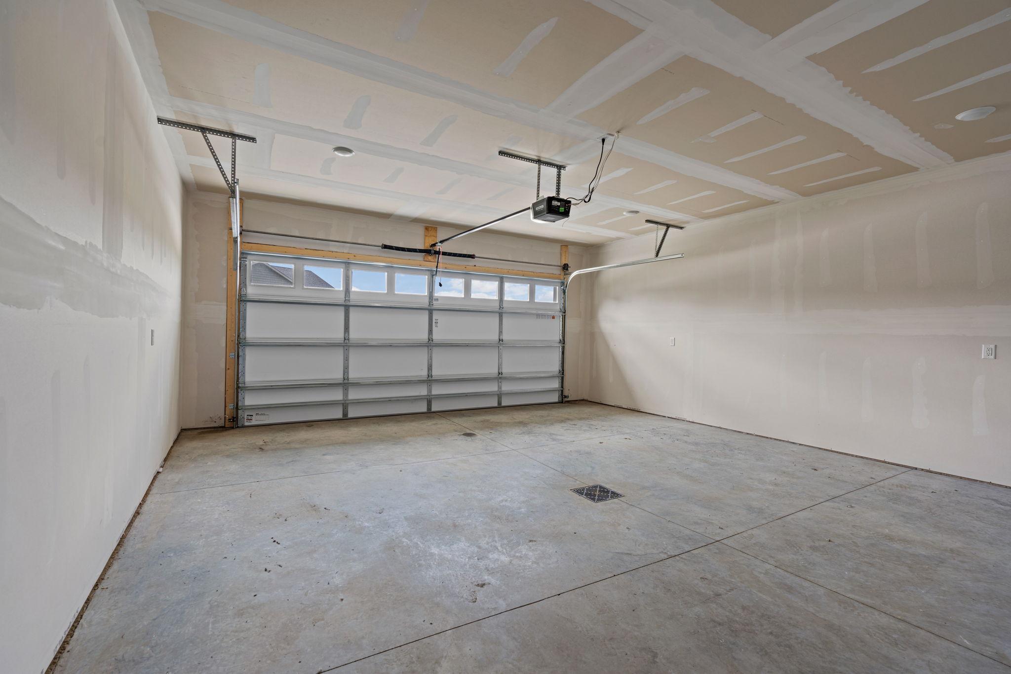 611 Northwood Place Property Photo 44