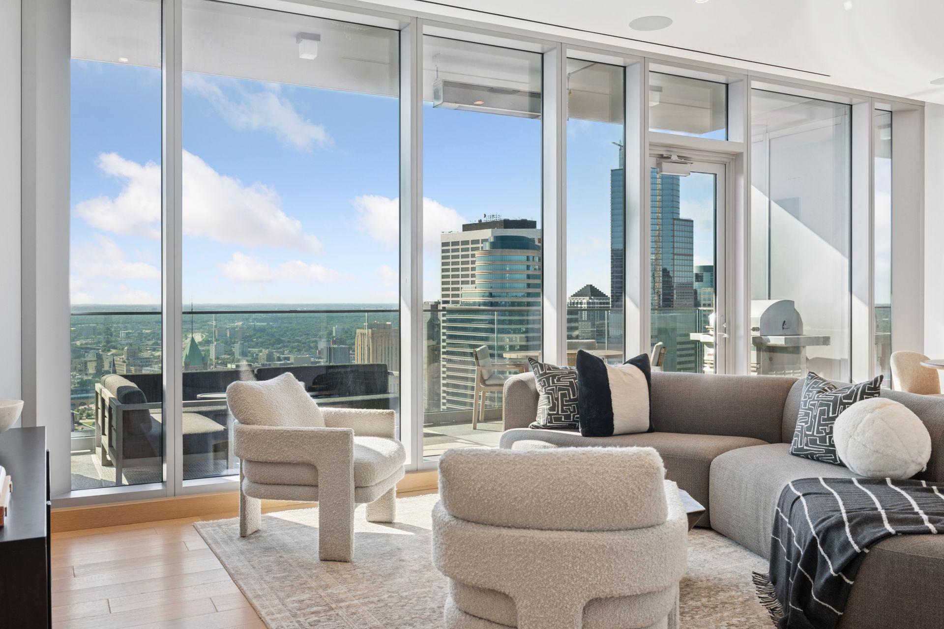 255 Hennepin Avenue 3201 Property Photo 1