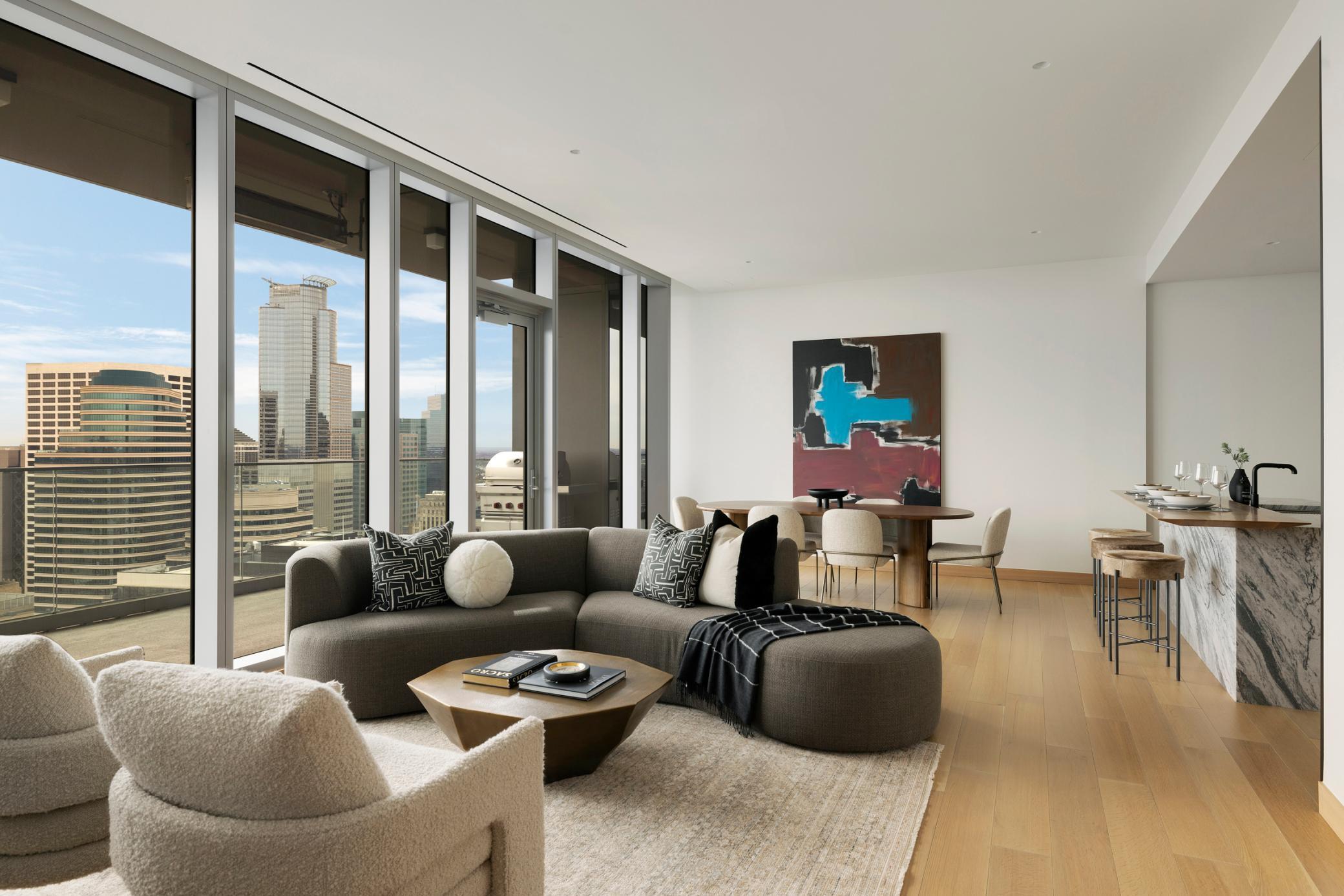 255 Hennepin Avenue 3201 Property Photo 4
