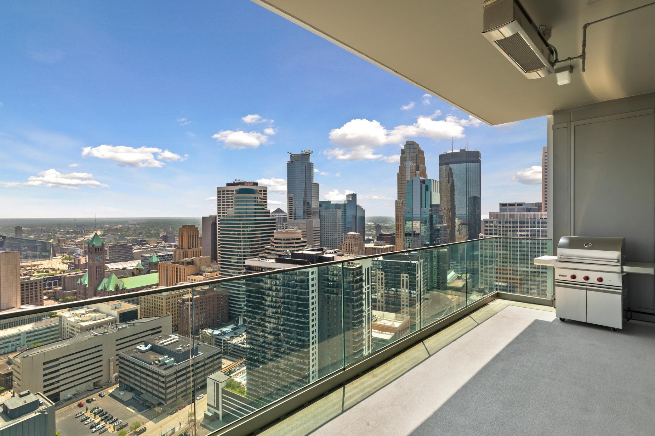 255 Hennepin Avenue 3201 Property Photo 15