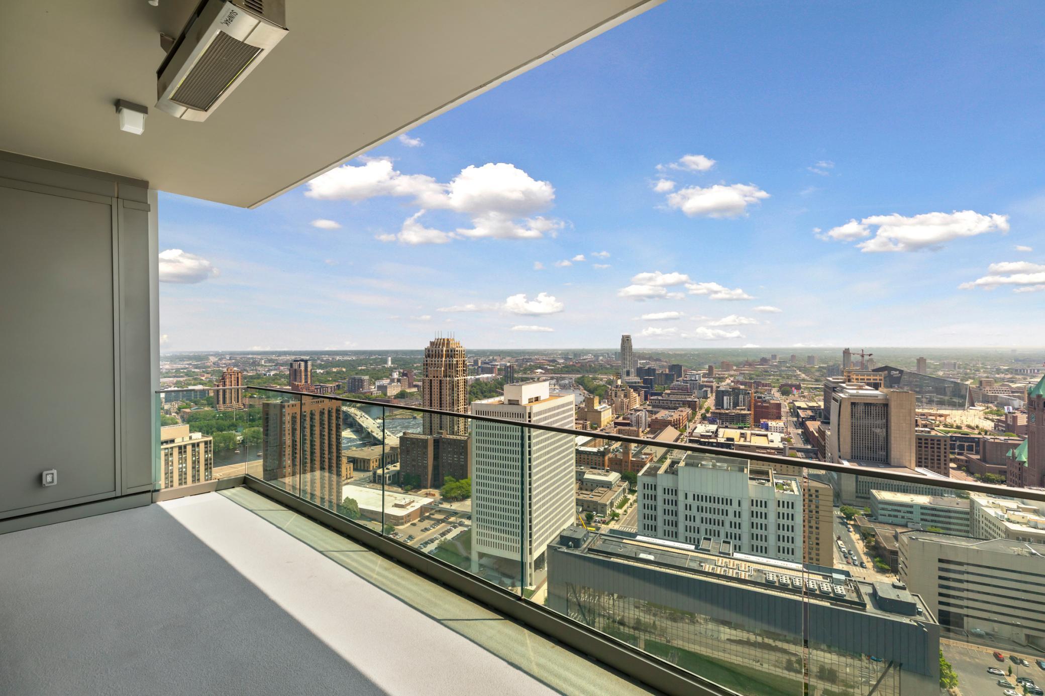 255 Hennepin Avenue 3201 Property Photo 16