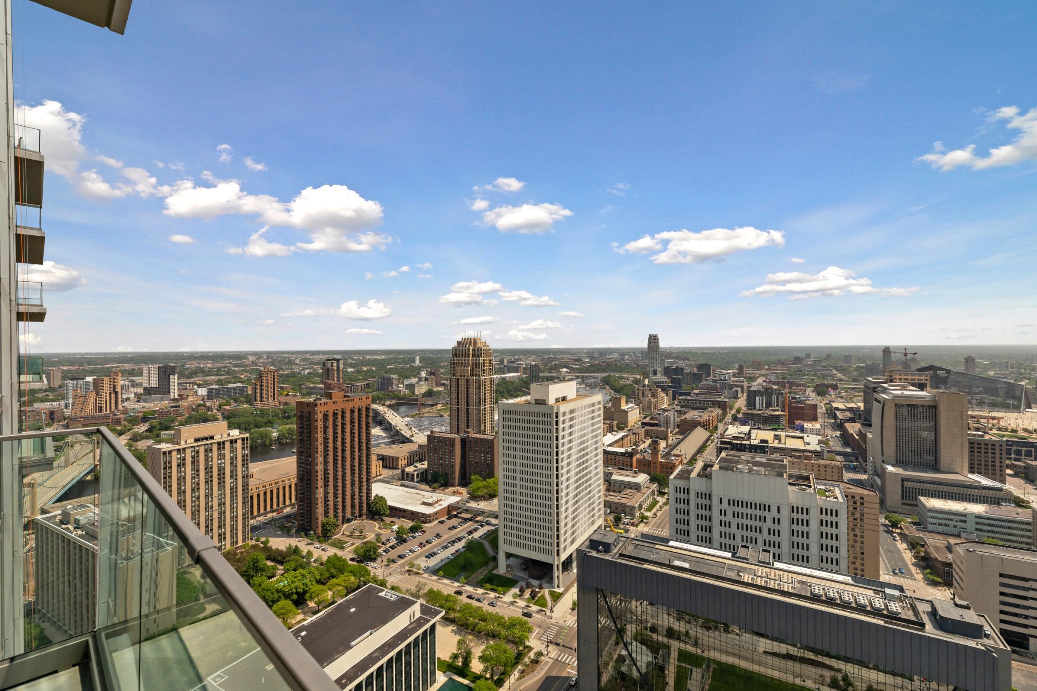 255 Hennepin Avenue 3201 Property Photo 18