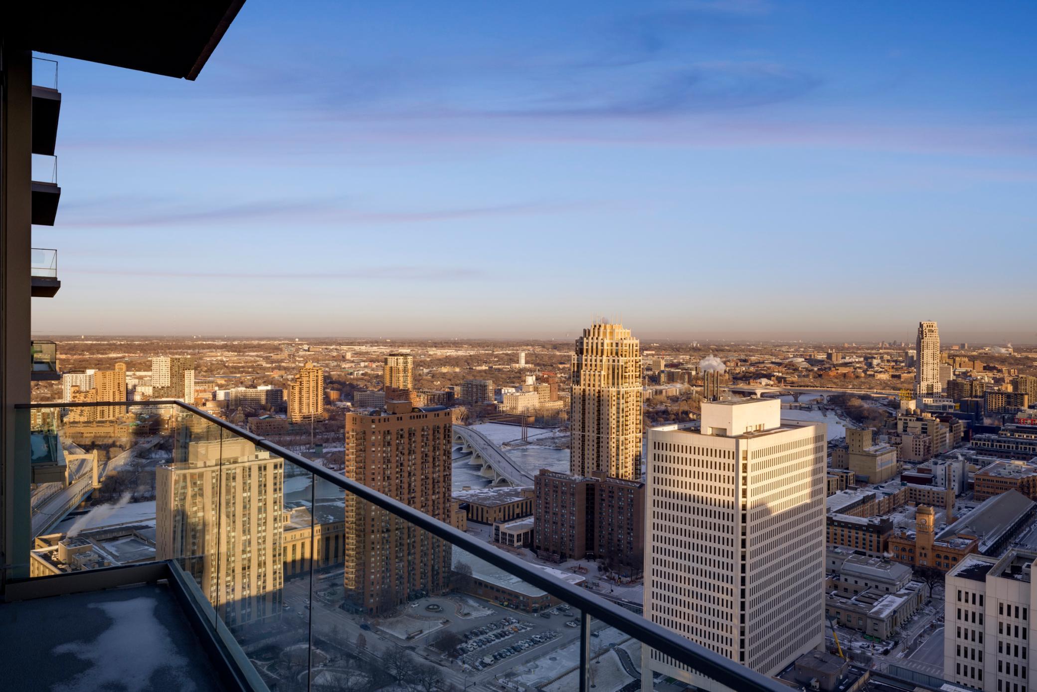 255 Hennepin Avenue 3201 Property Photo 23