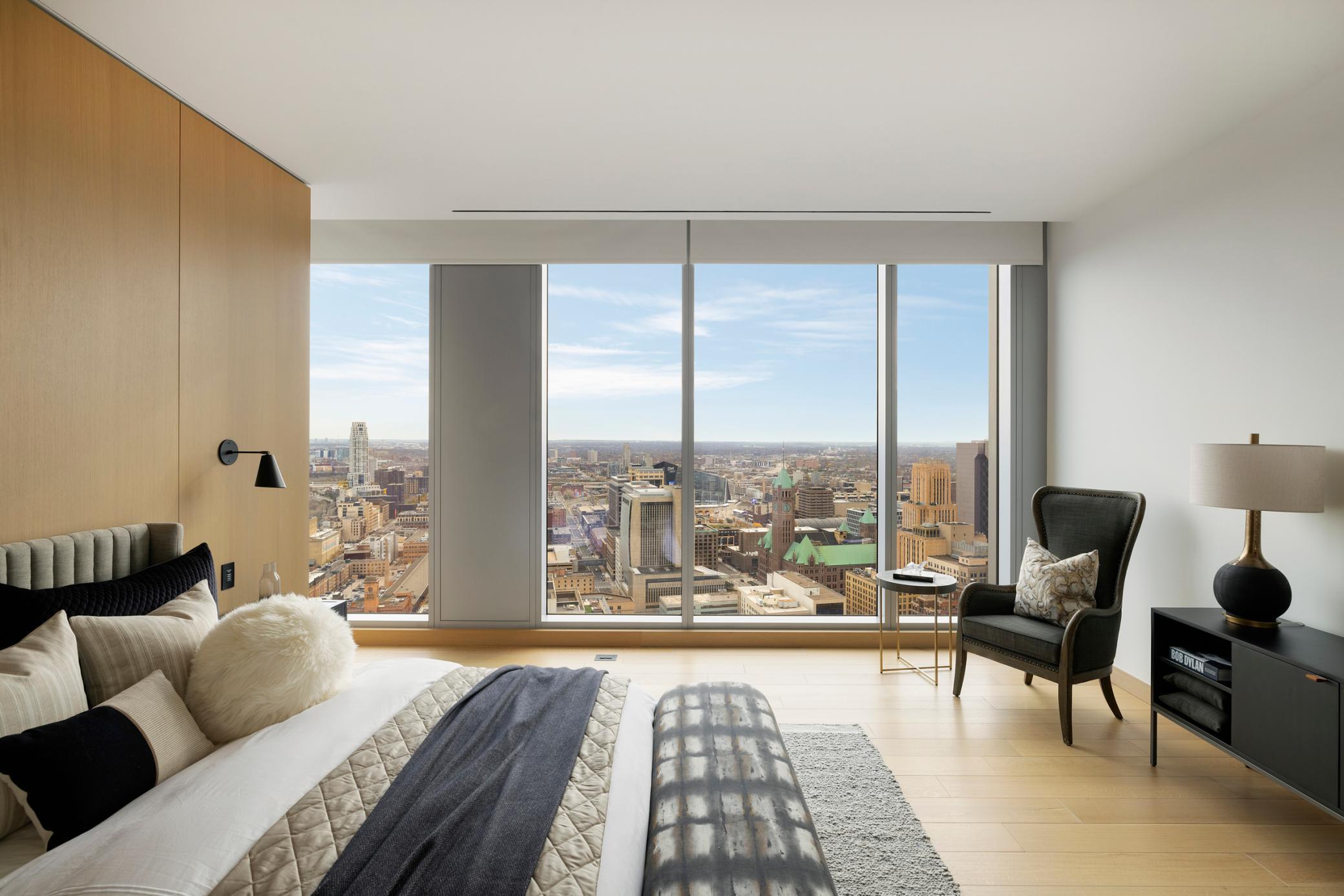 255 Hennepin Avenue 3201 Property Photo 28