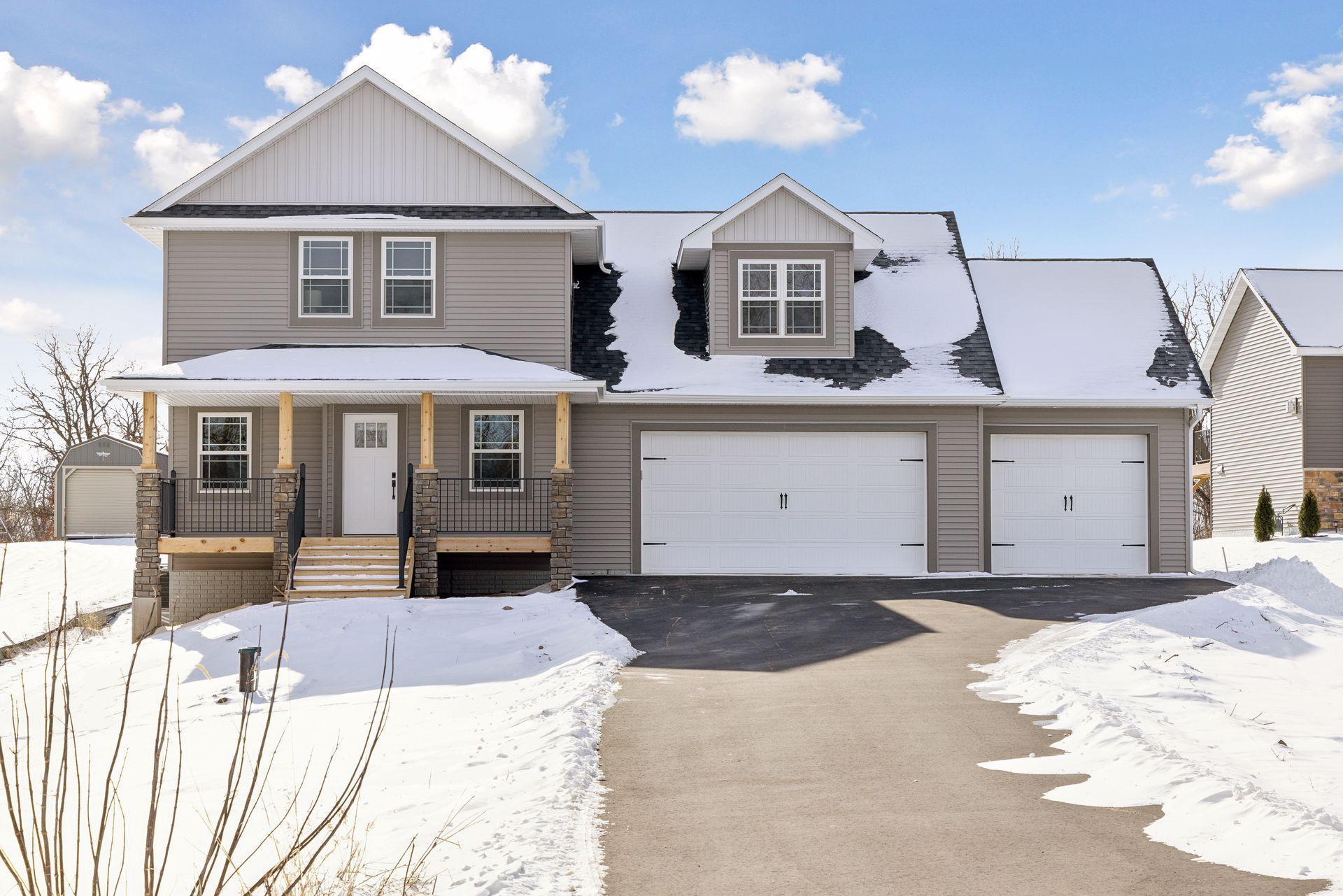 1613 75th Avenue Property Photo 2