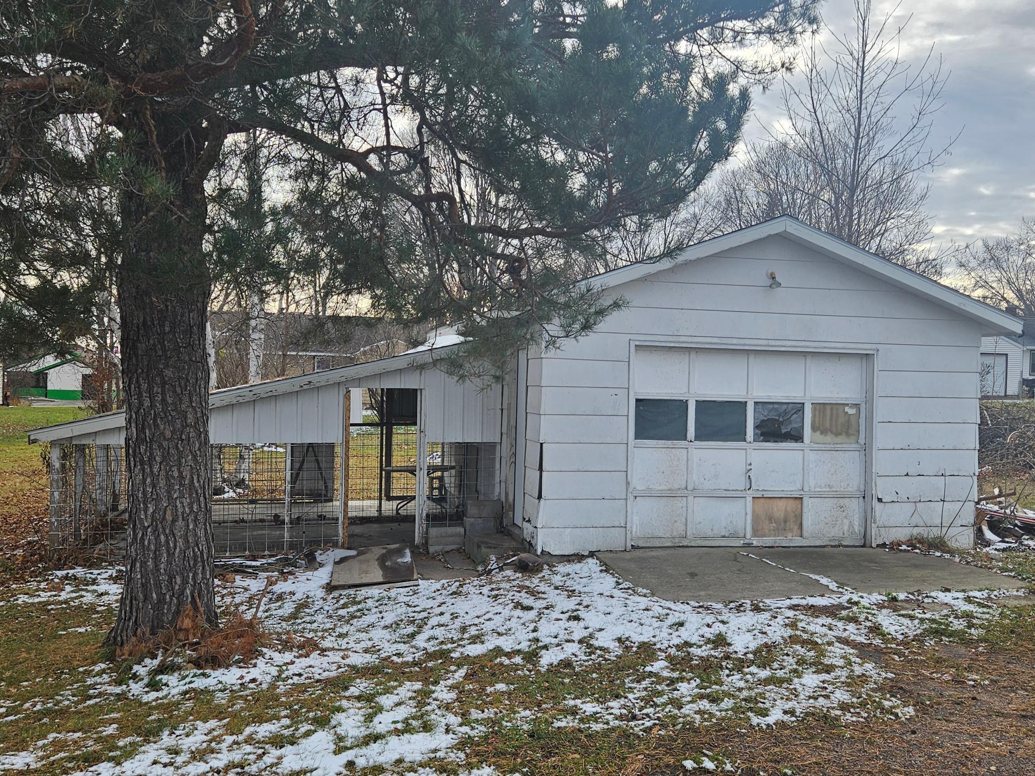 874 Main Street Property Photo 3