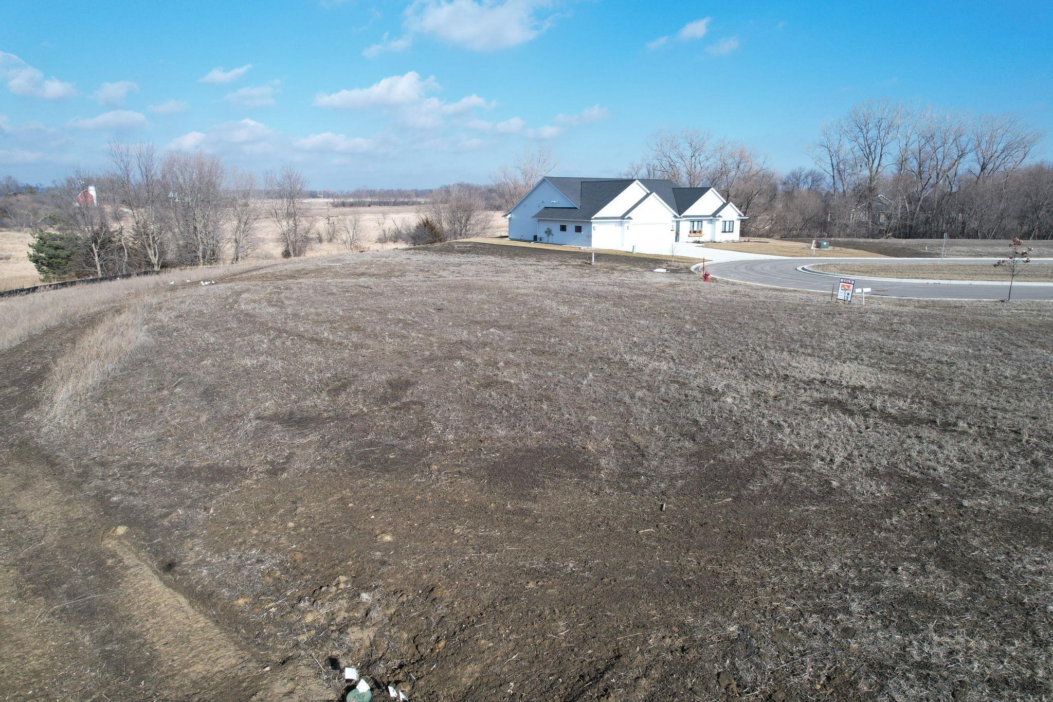 1022 Bitterend Circle Property Photo 5