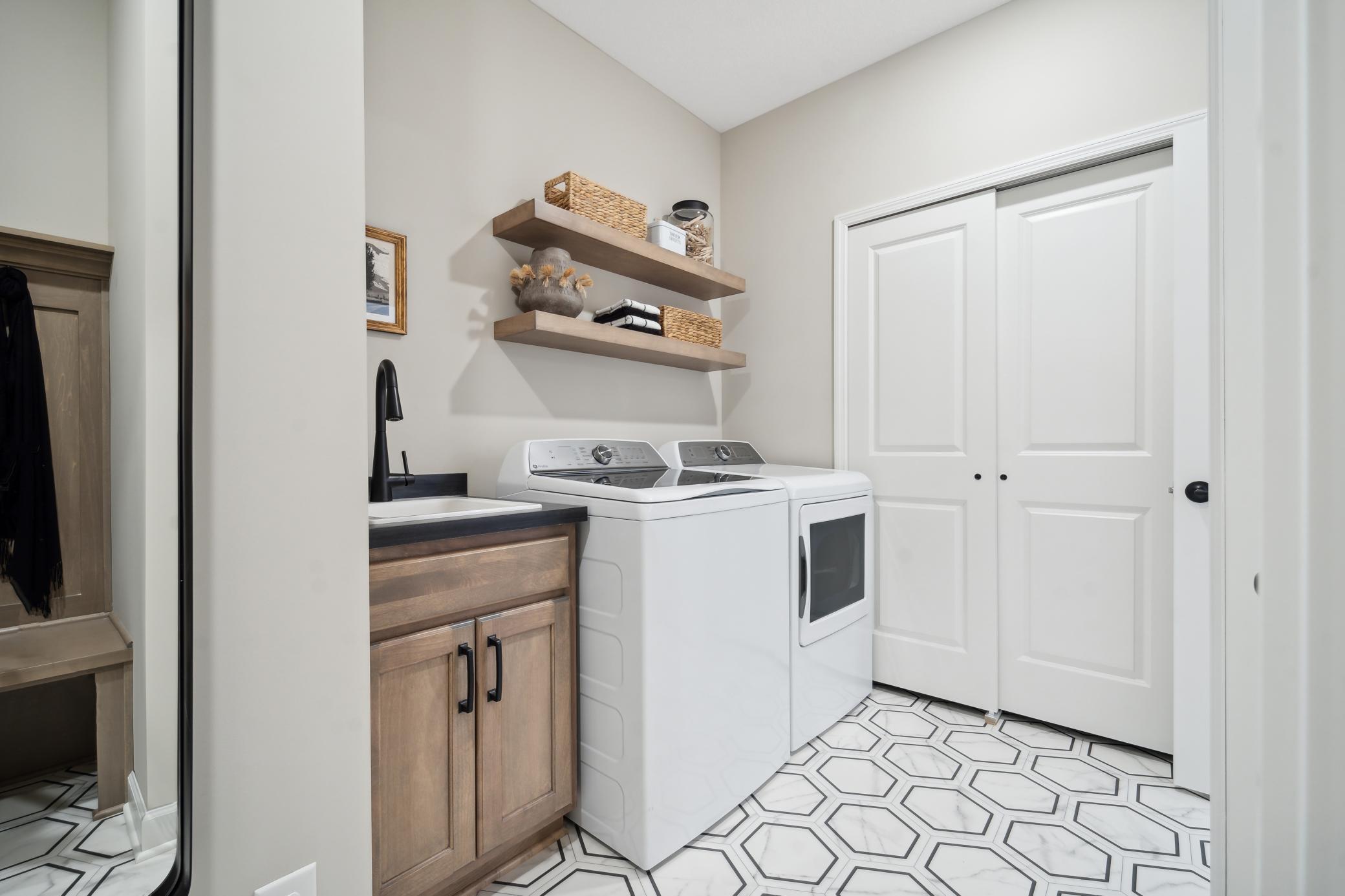 15680 Goodview Avenue N Property Photo 31