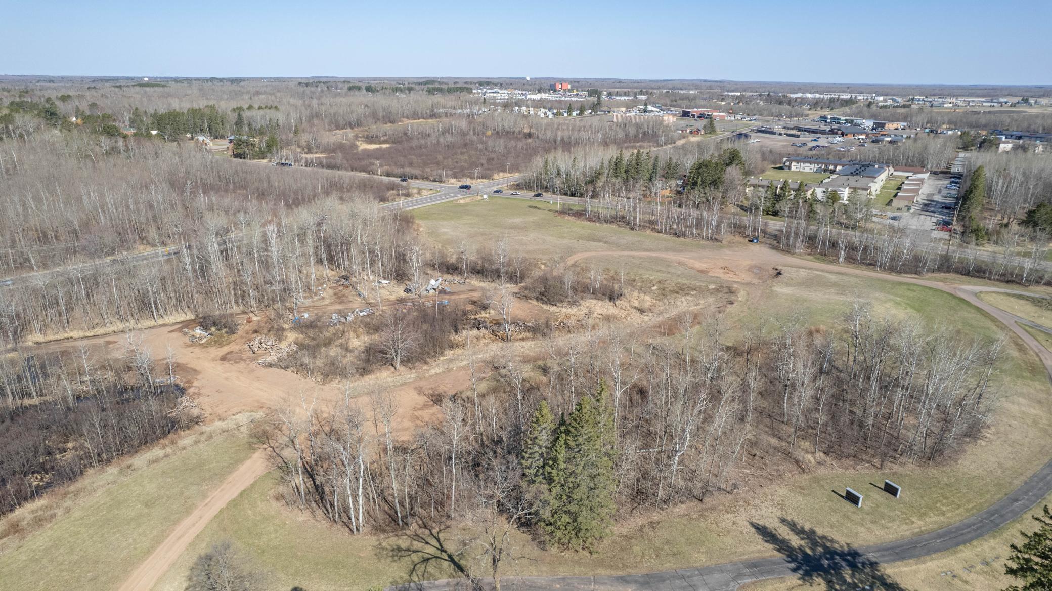 4876 W Arrowhead Road Property Photo 2