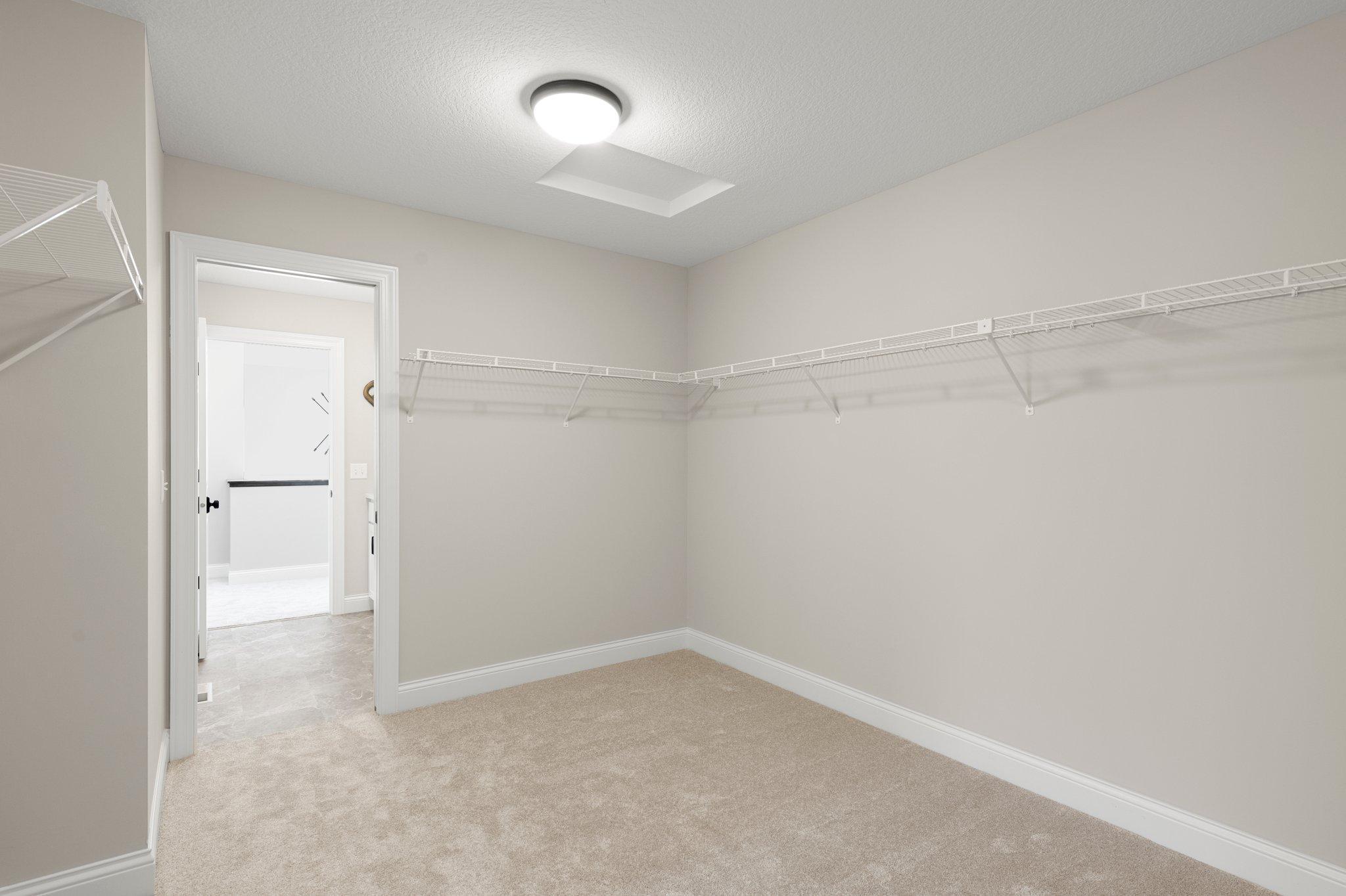 636 Parkside Court Property Photo 17