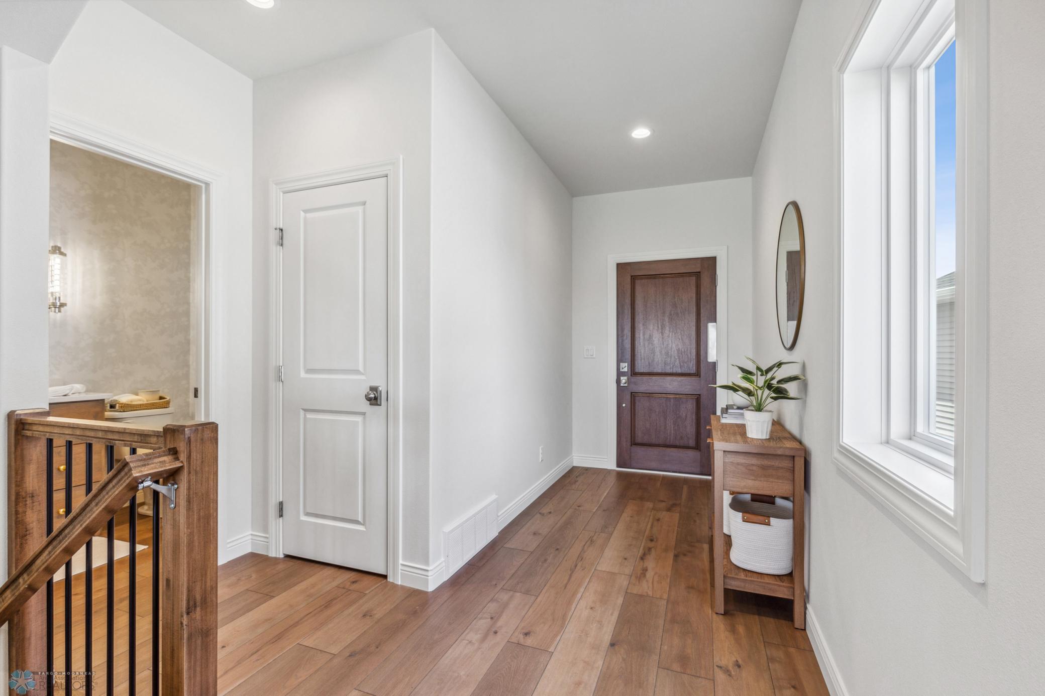 5489 Lori Lane Property Photo 7