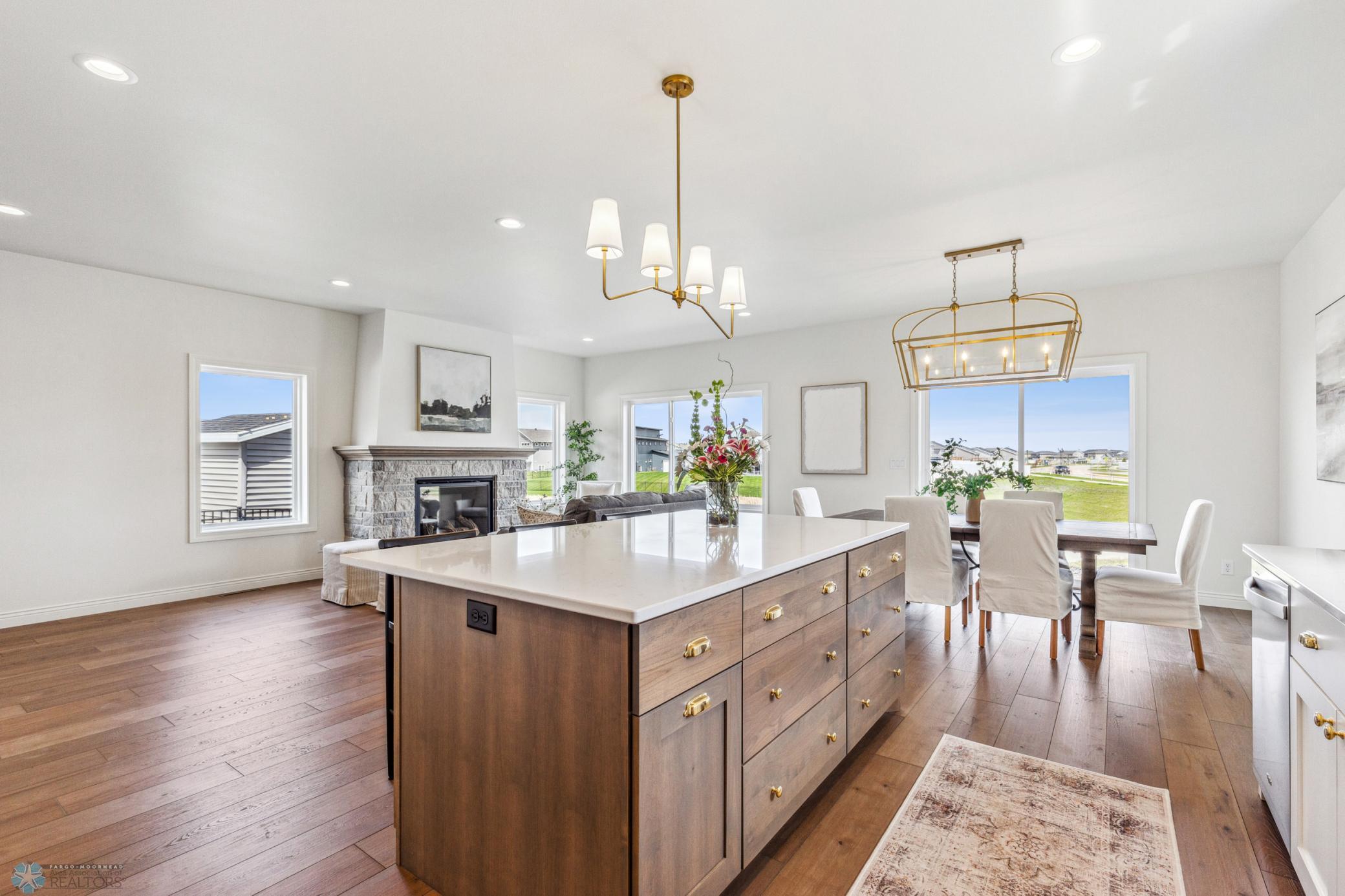 5489 Lori Lane Property Photo 14