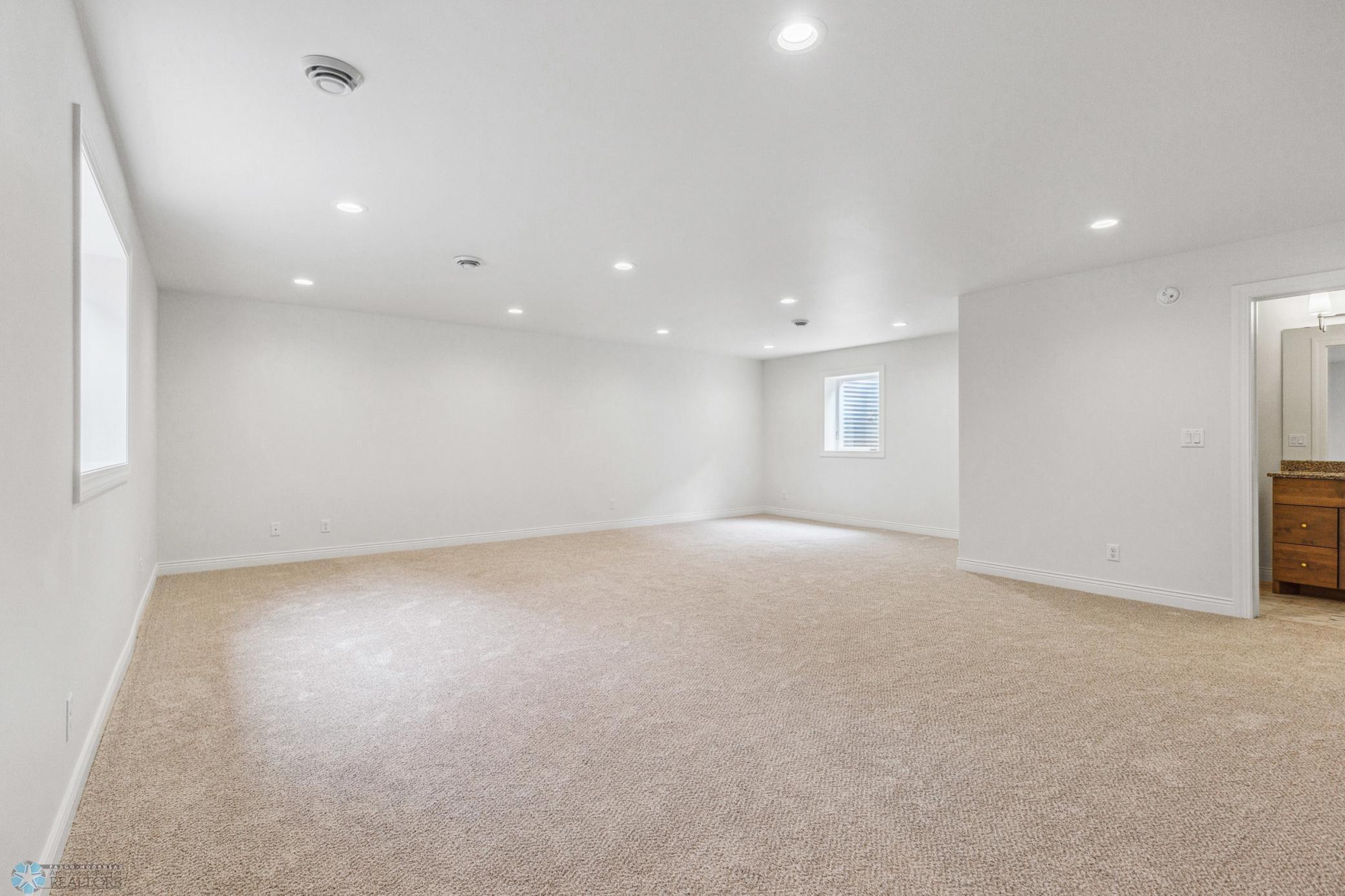 5489 Lori Lane Property Photo 29