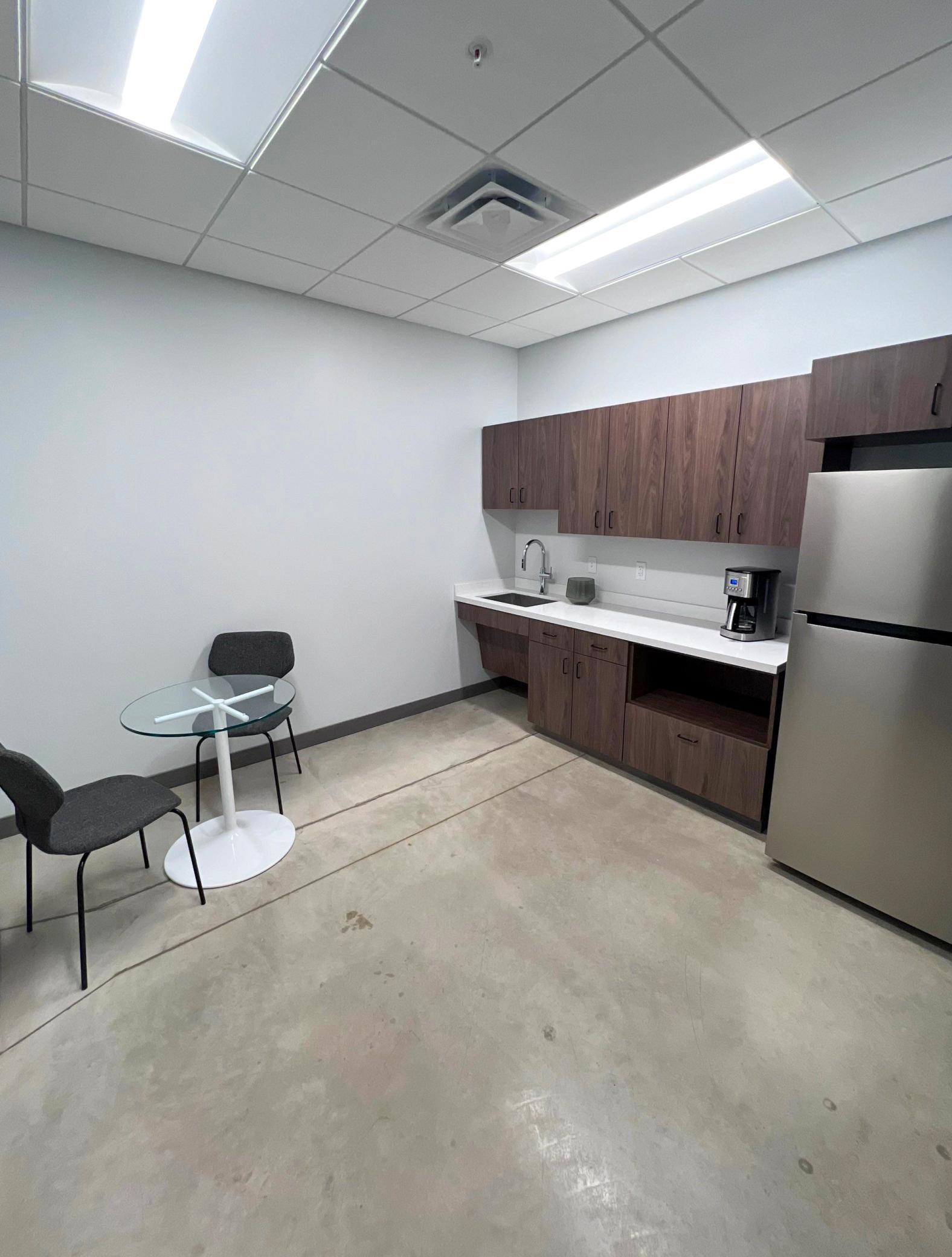 401 Broadway Avenue 130 Property Photo 11