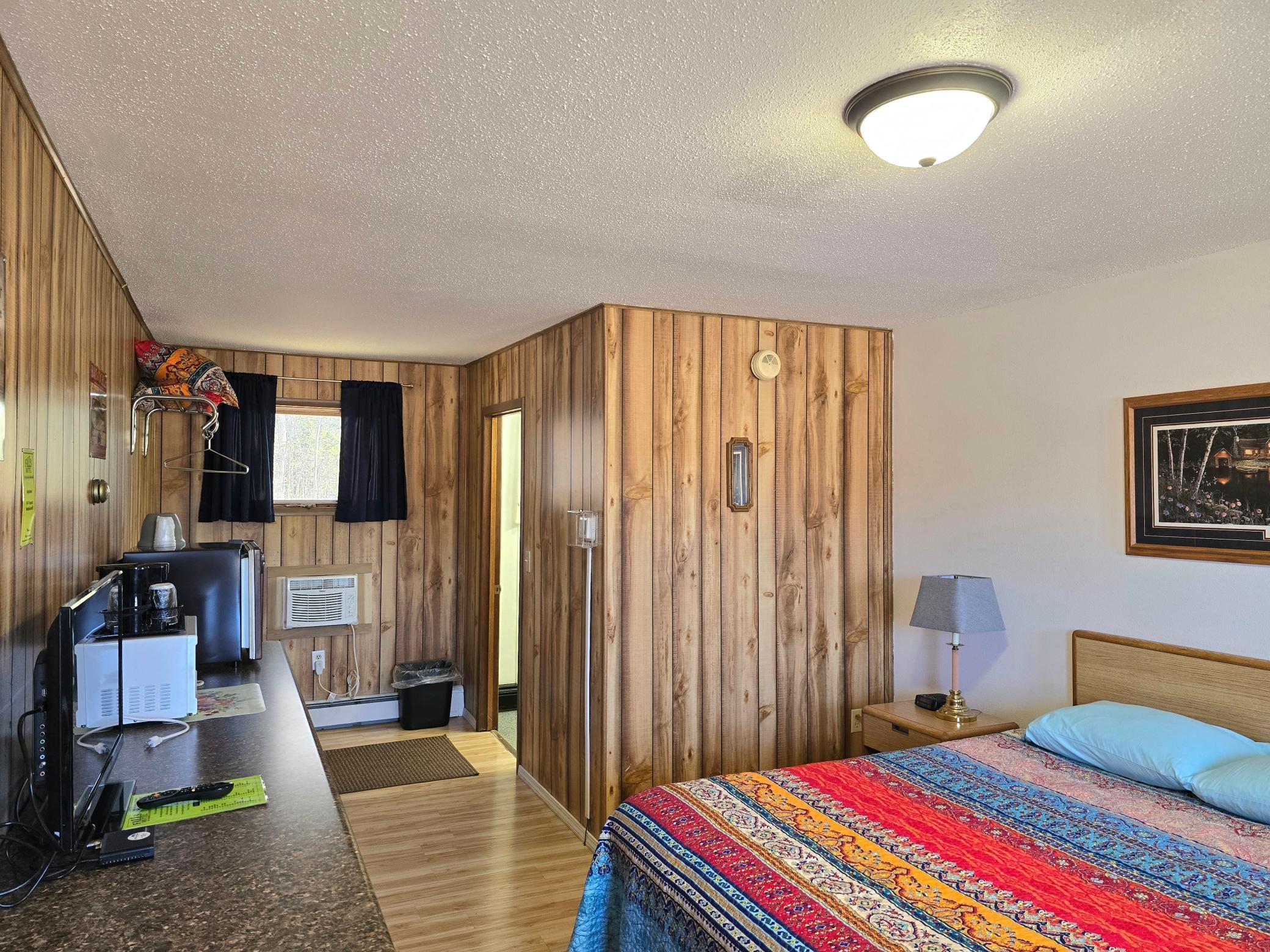 2101 Second Avenue W Property Photo 9