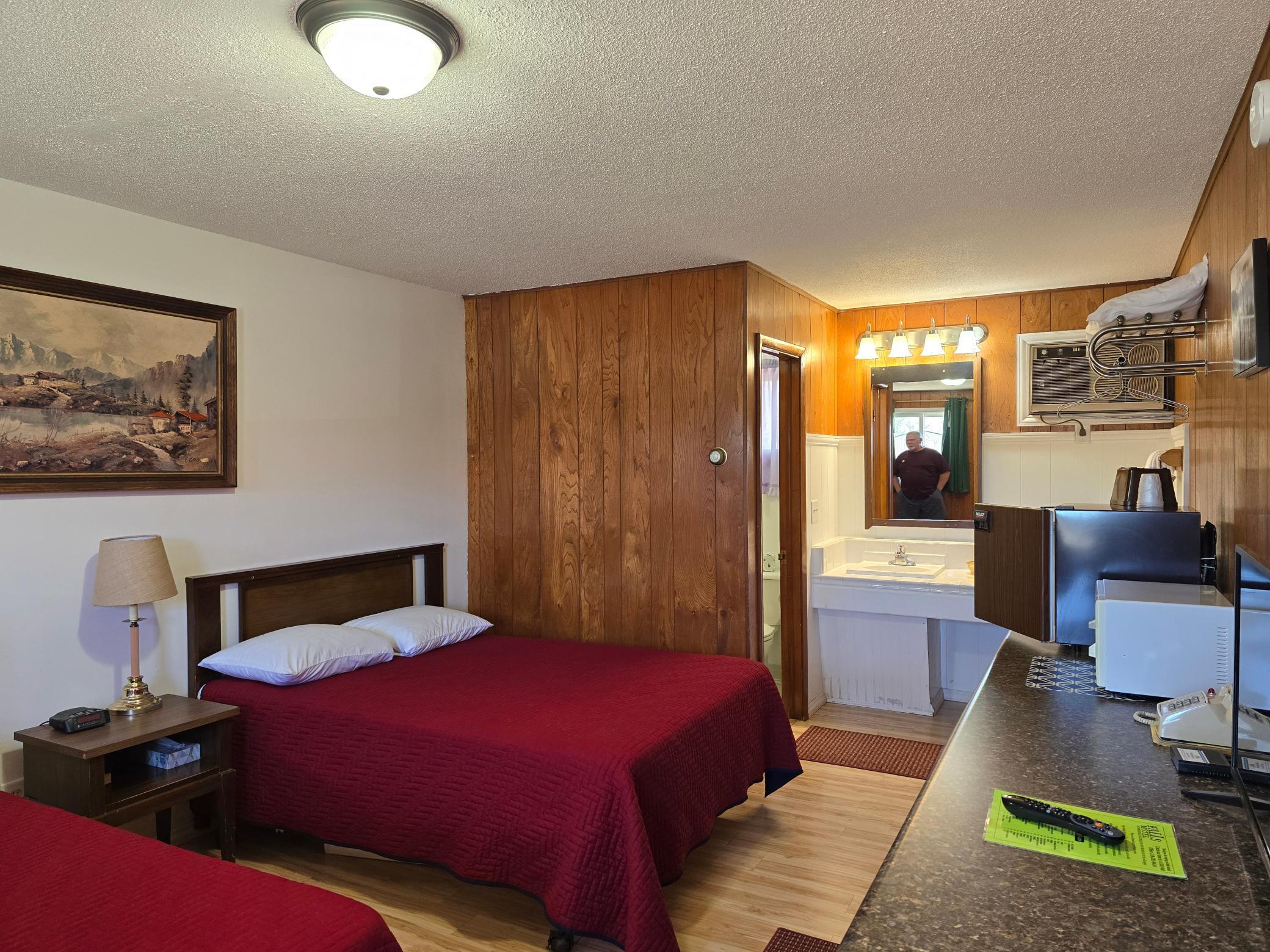 2101 Second Avenue W Property Photo 15