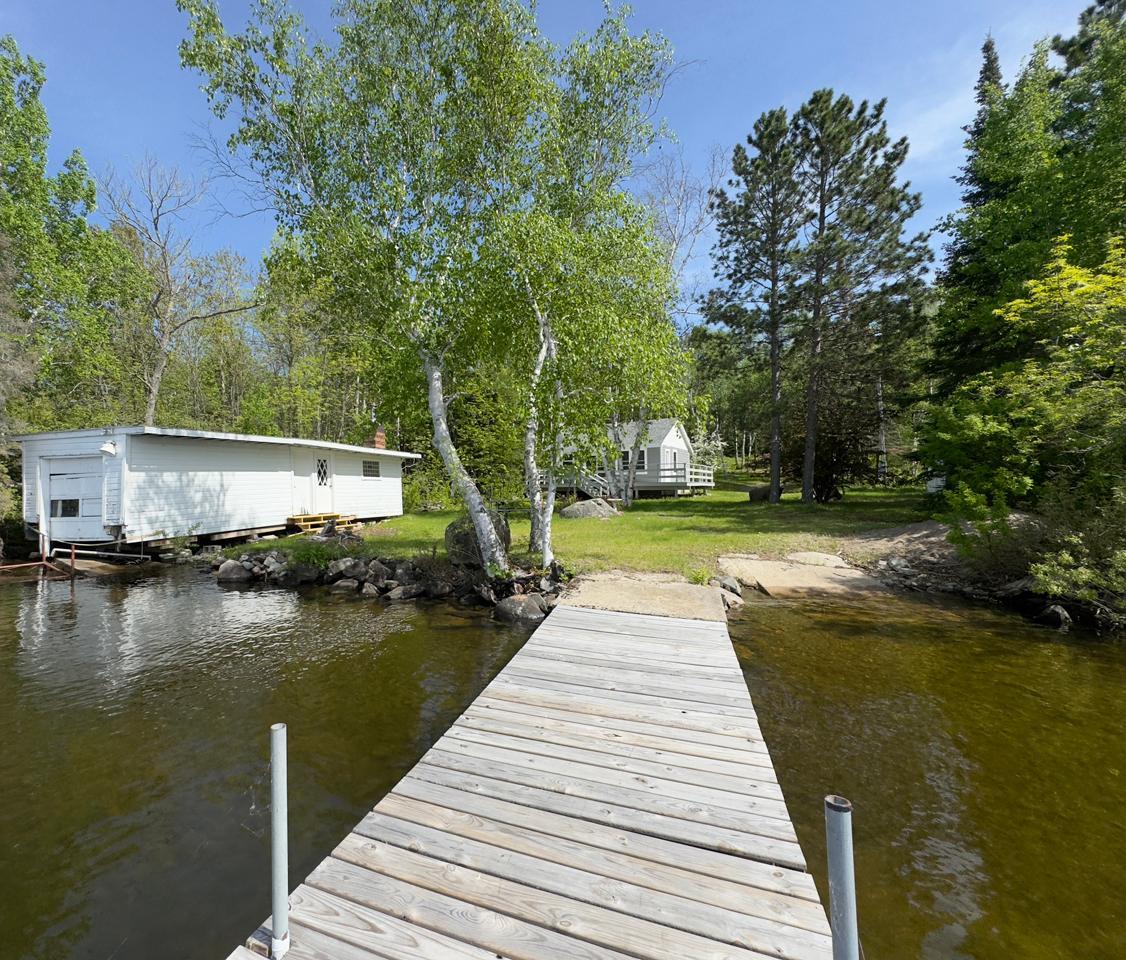 3739 Sundling Road Property Photo 8