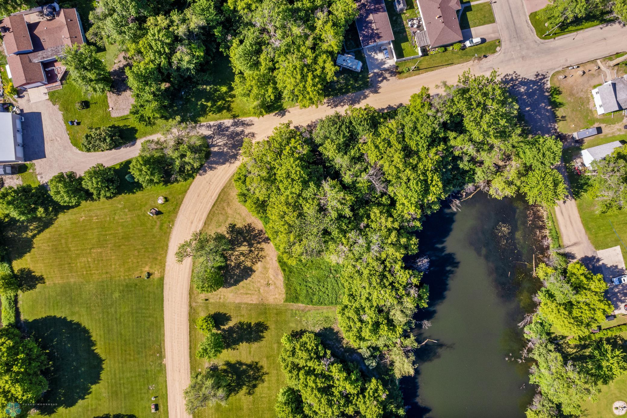 1503 Island Park Drive Property Photo 7