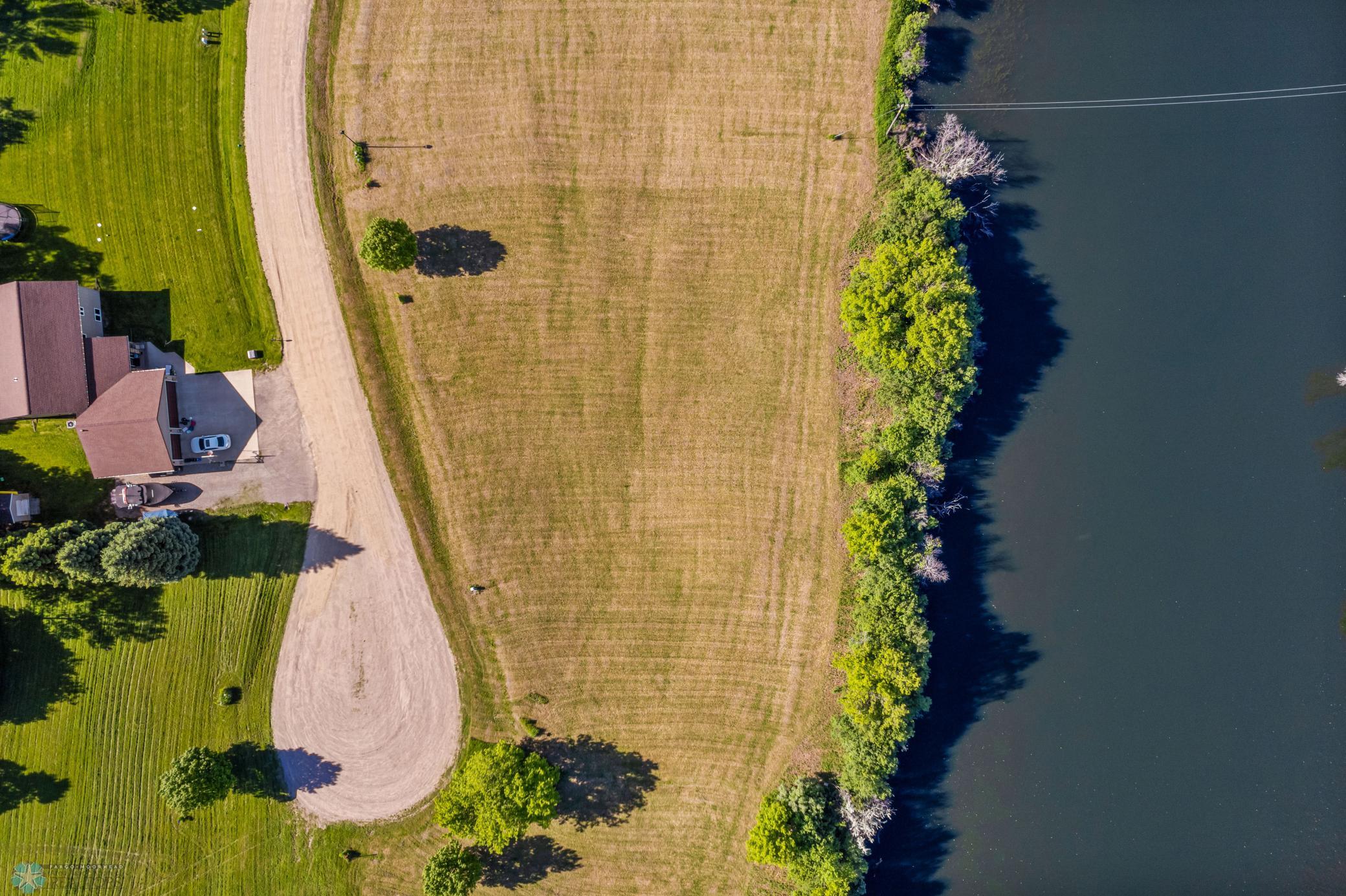 1803 Island Park Drive Property Photo 6