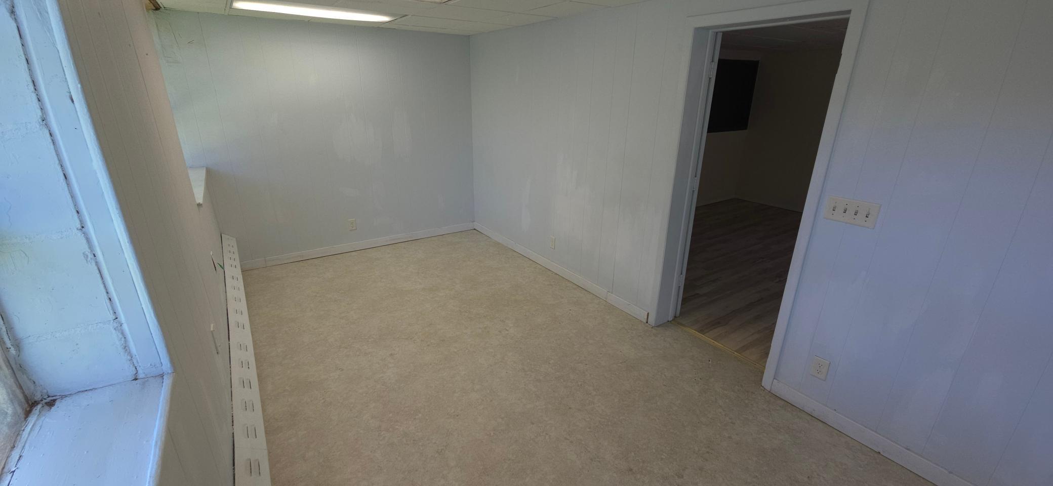 3318 E Lake Street Property Photo 23