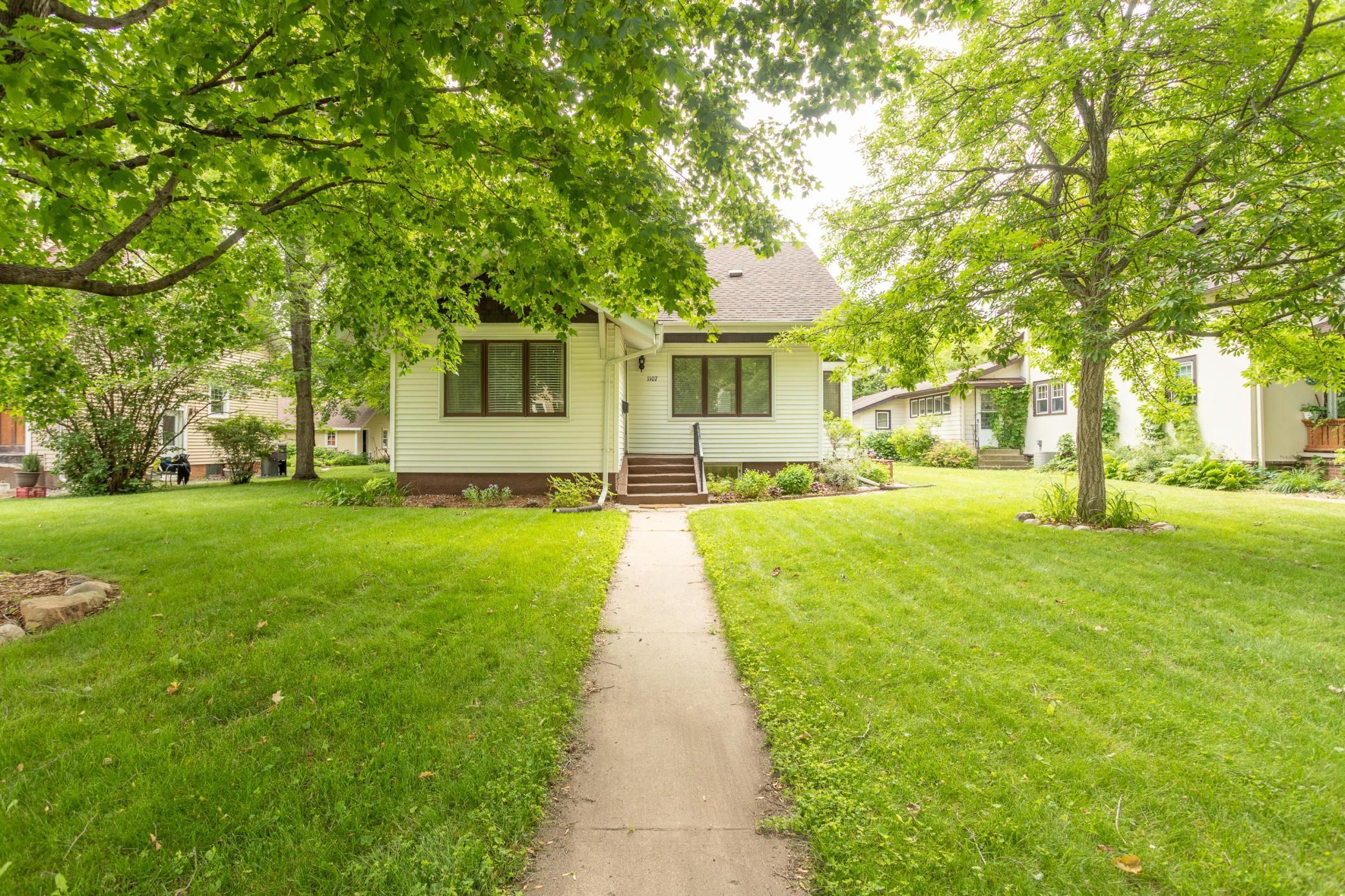 1107 Douglas Street Property Photo 3