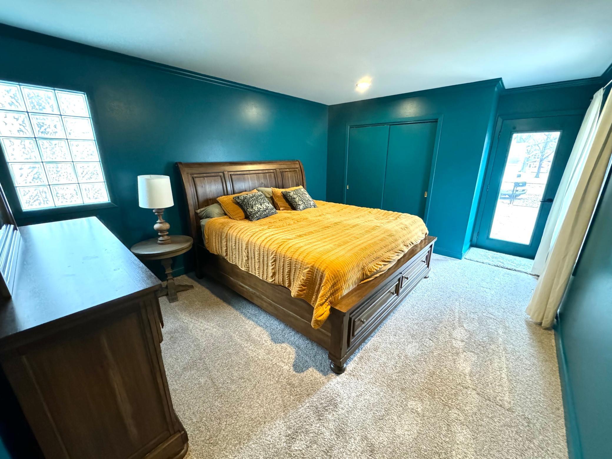 1107 Douglas Street Property Photo 19