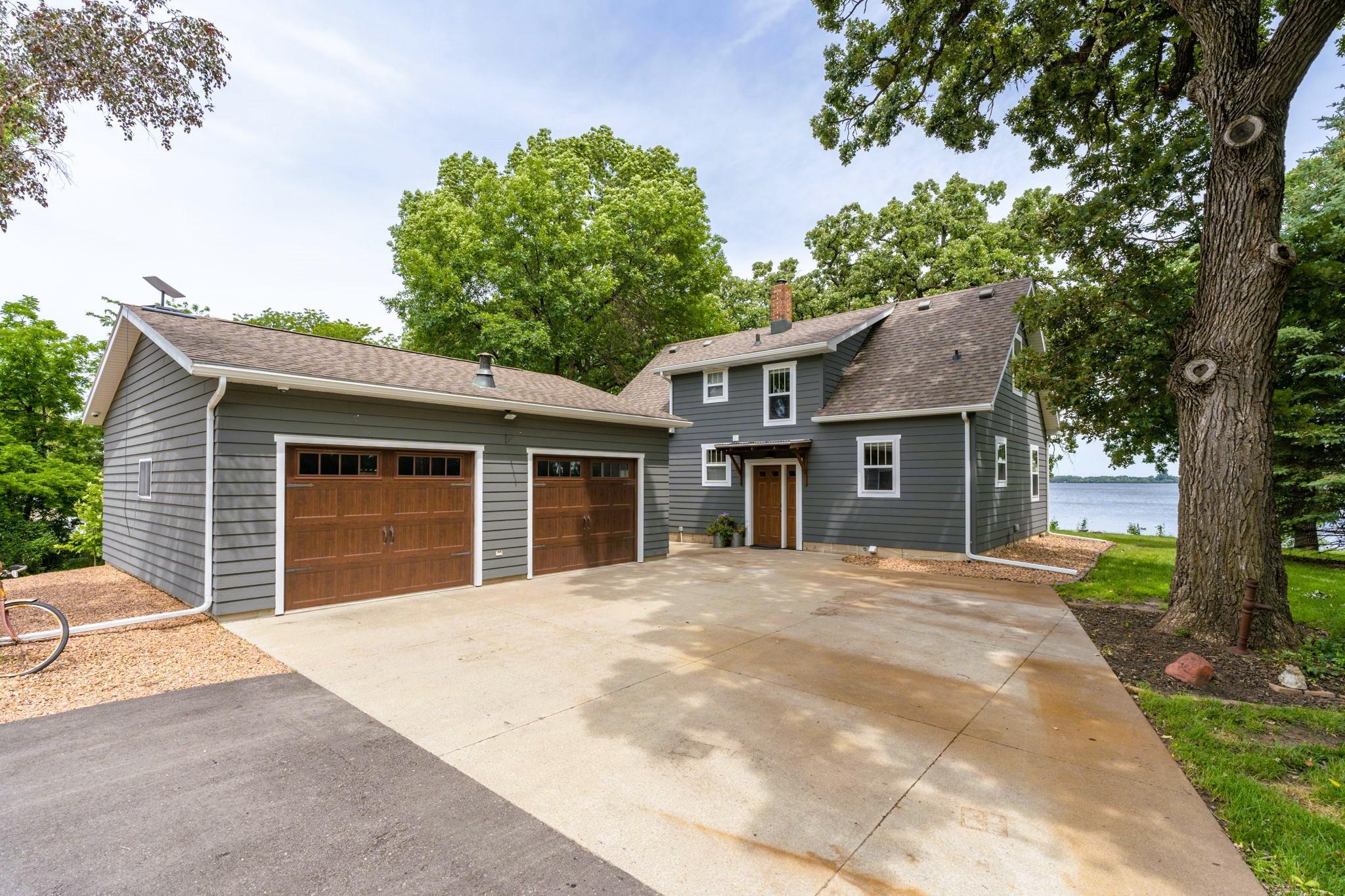 1208 E Elm Avenue Property Photo 9