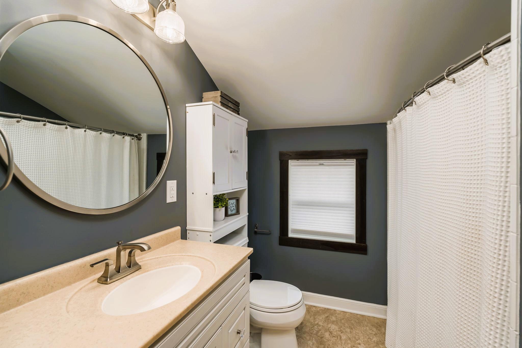 1208 E Elm Avenue Property Photo 22