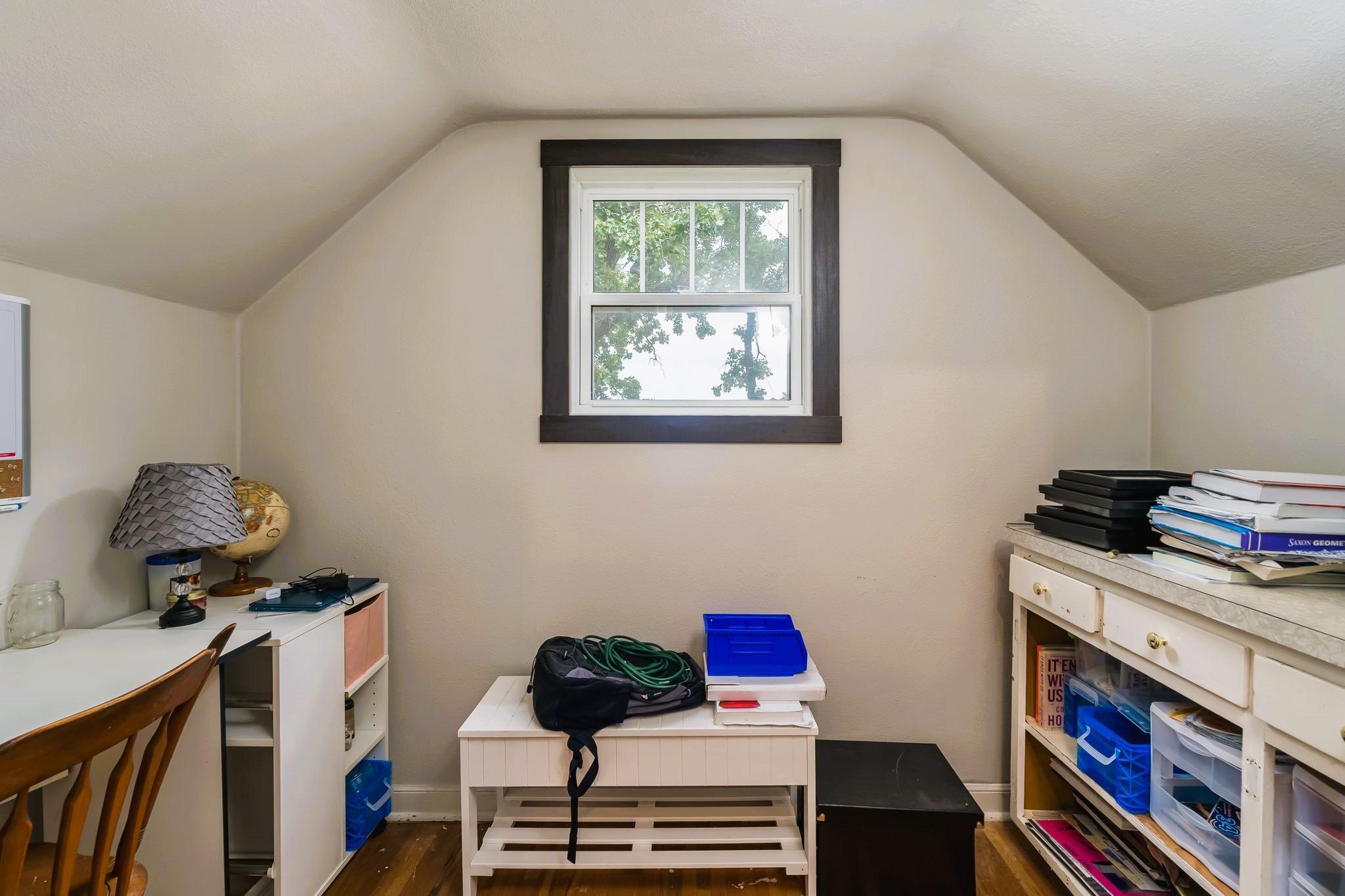 1208 E Elm Avenue Property Photo 24