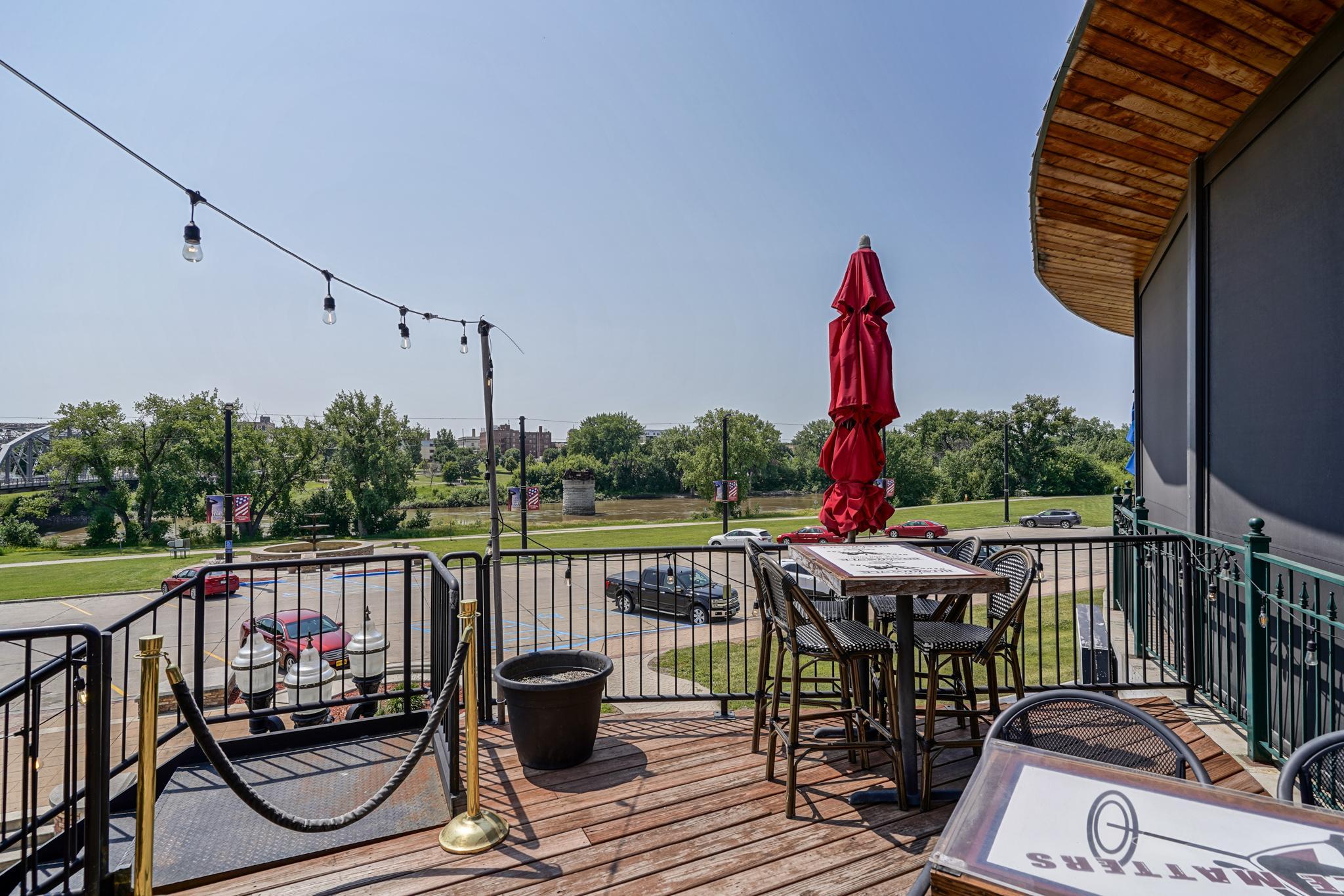 415 2nd Street Property Photo 23