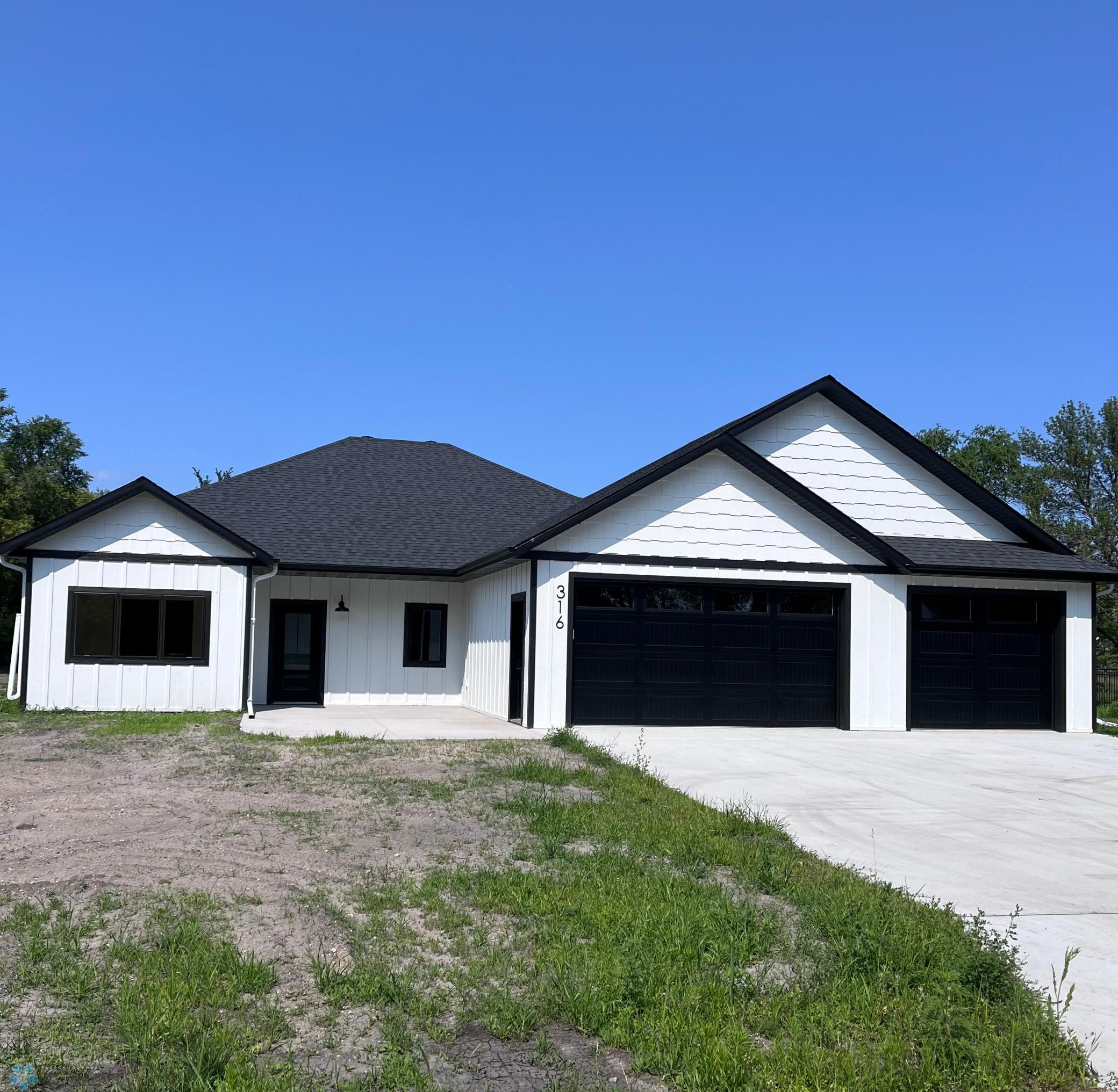 316 4th Avenue Property Photo 1