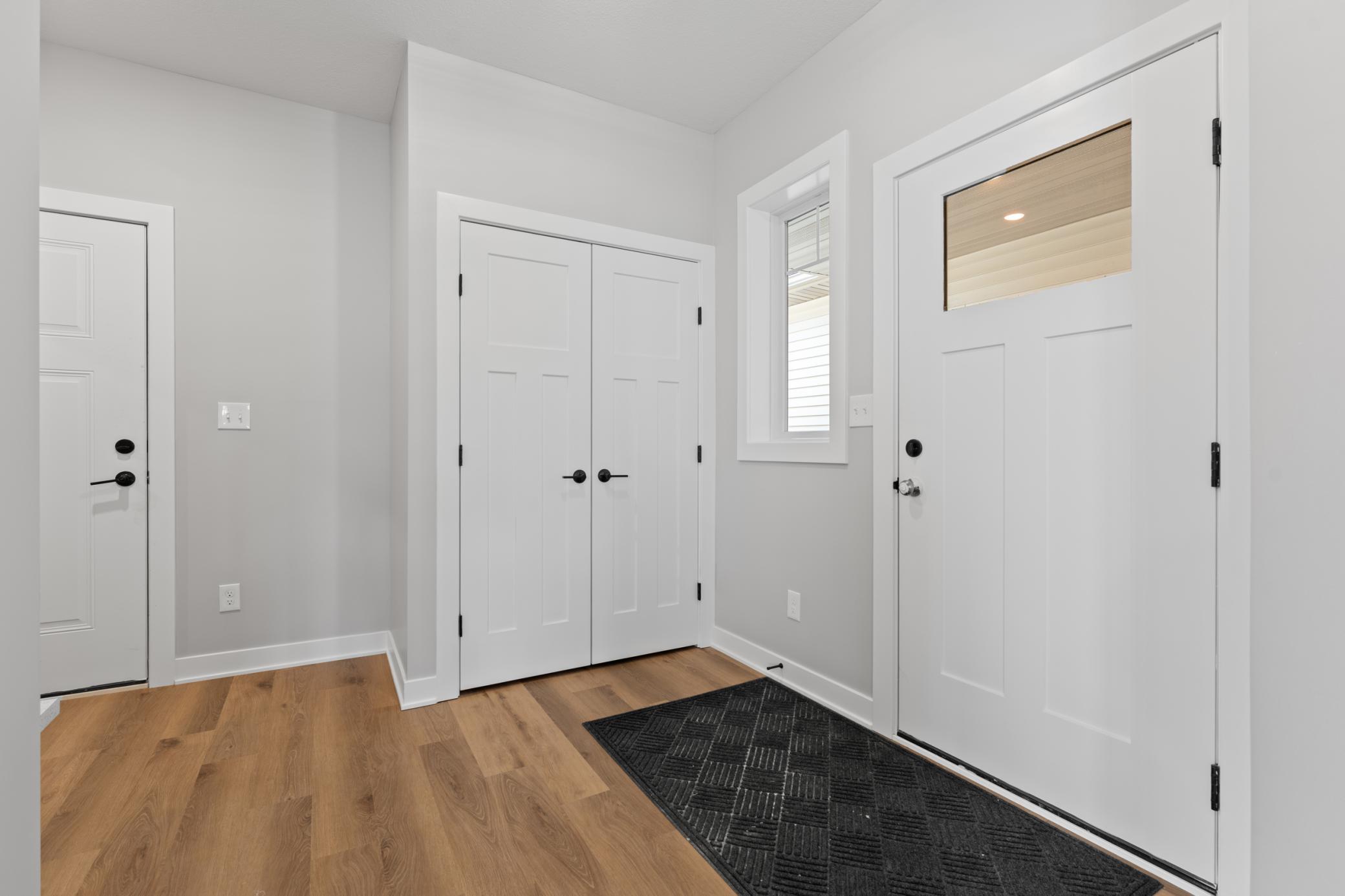 700 Shardlow Place Ne Property Photo 2