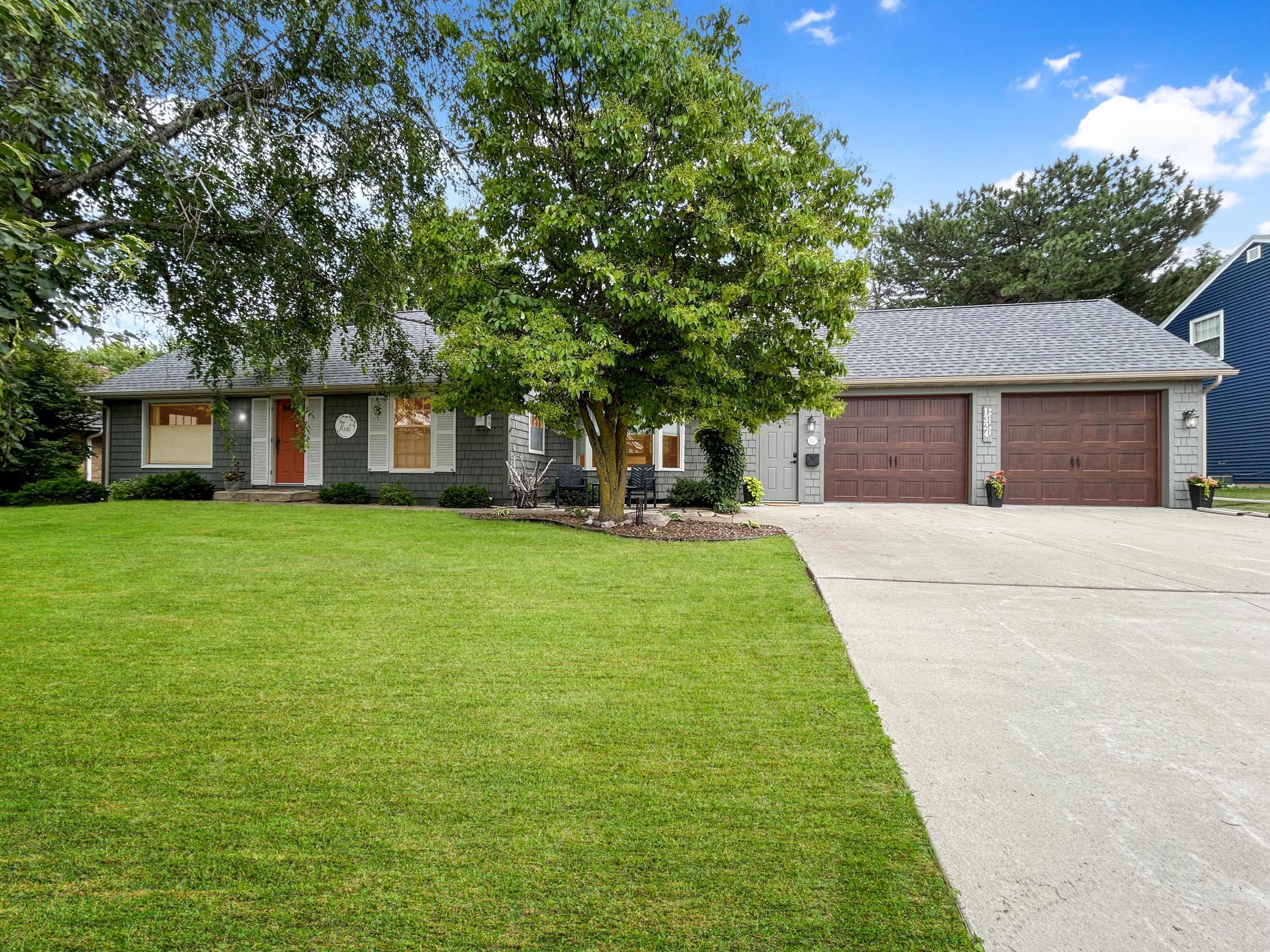 1324 Ridgeview Drive Property Photo 1