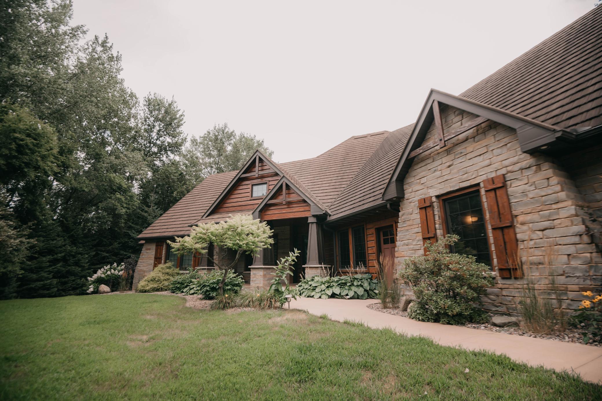 650 33rd Street Property Photo 1