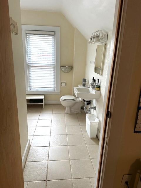 1635 Delano Avenue Property Photo 10