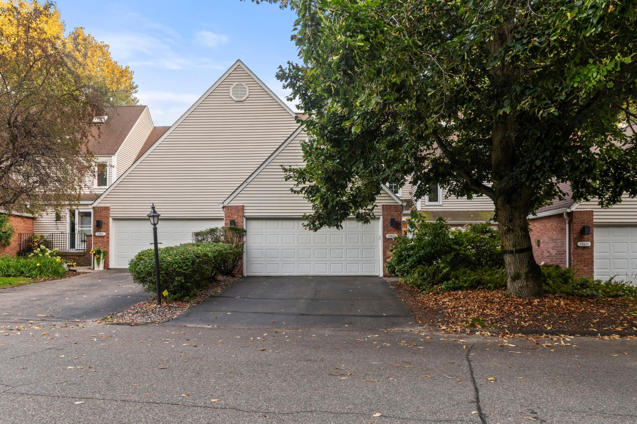 17661 Southridge Court Property Photo 1