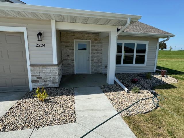 2224 Red Bird Lane Property Photo 2