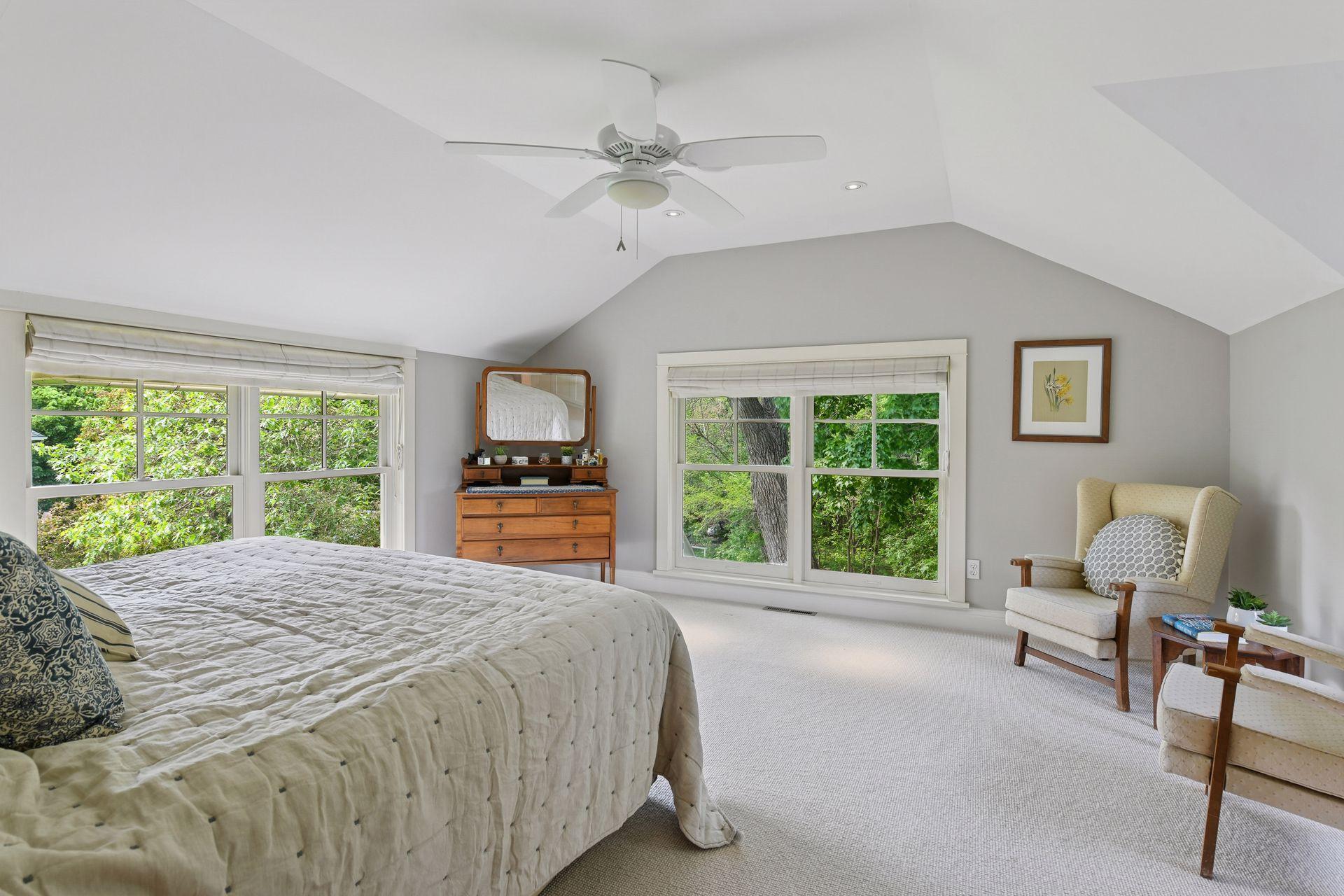 20390 Linwood Road Property Photo 15