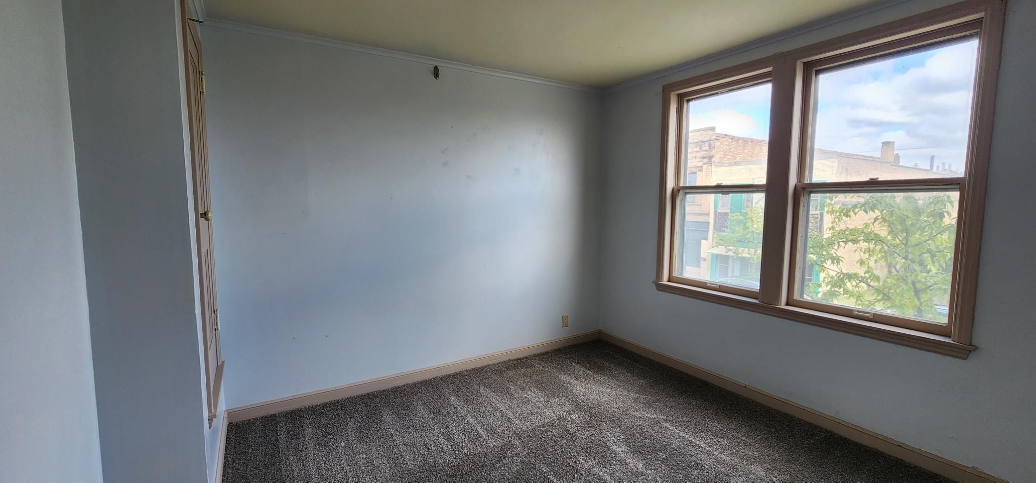 327 3rd Street Property Photo 17