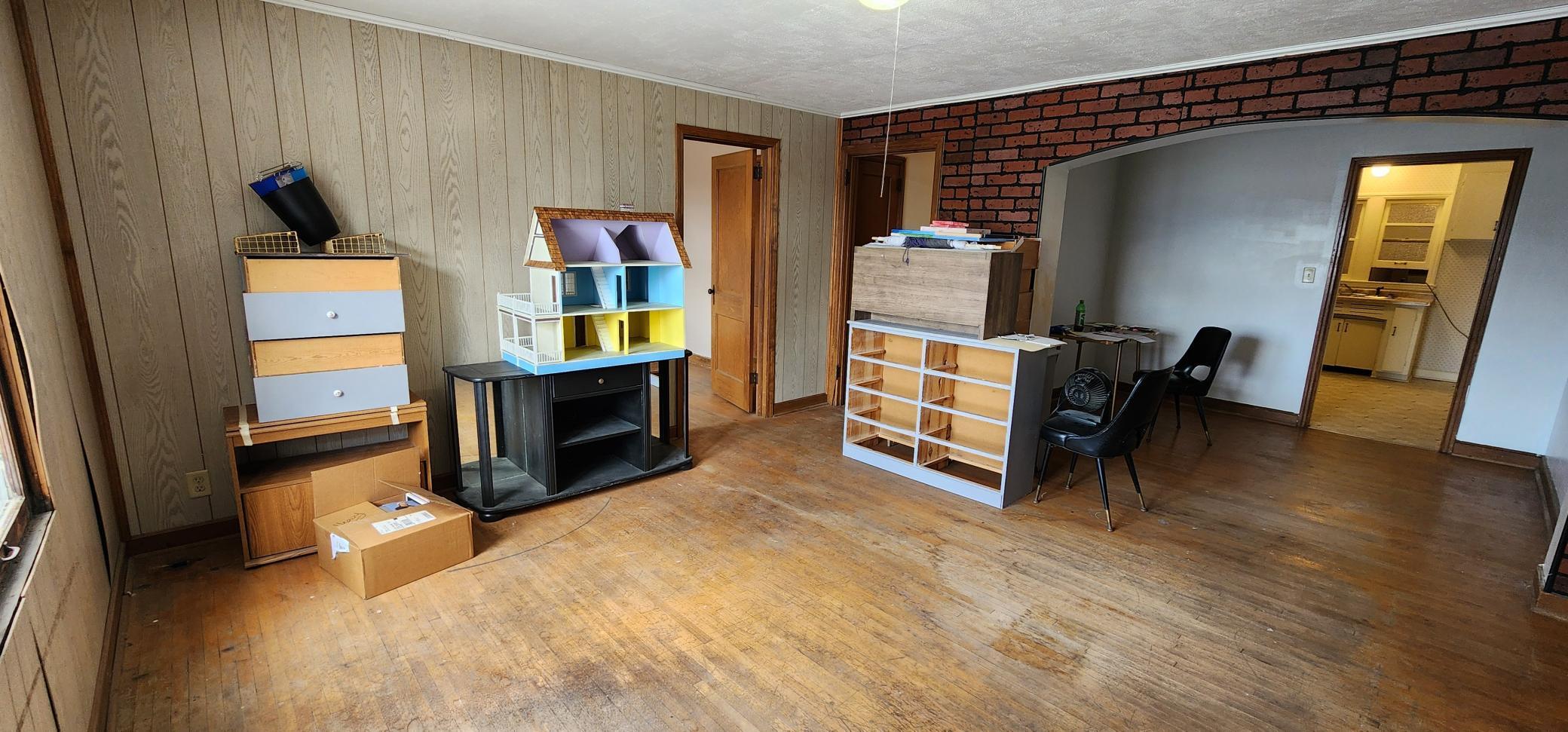 327 3rd Street Property Photo 28
