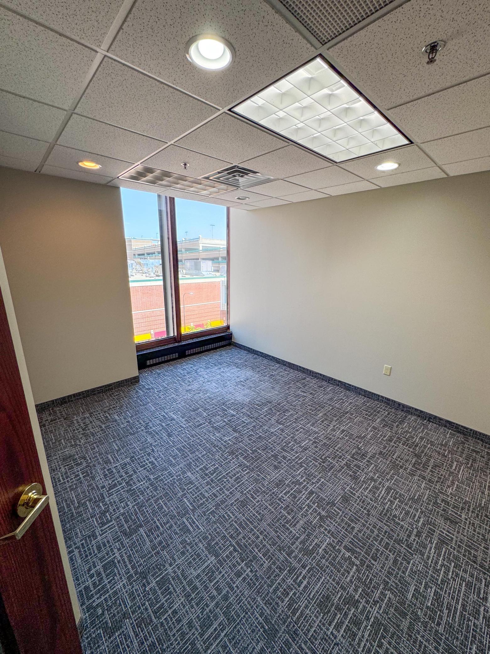 206 Broadway Avenue S Property Photo 16