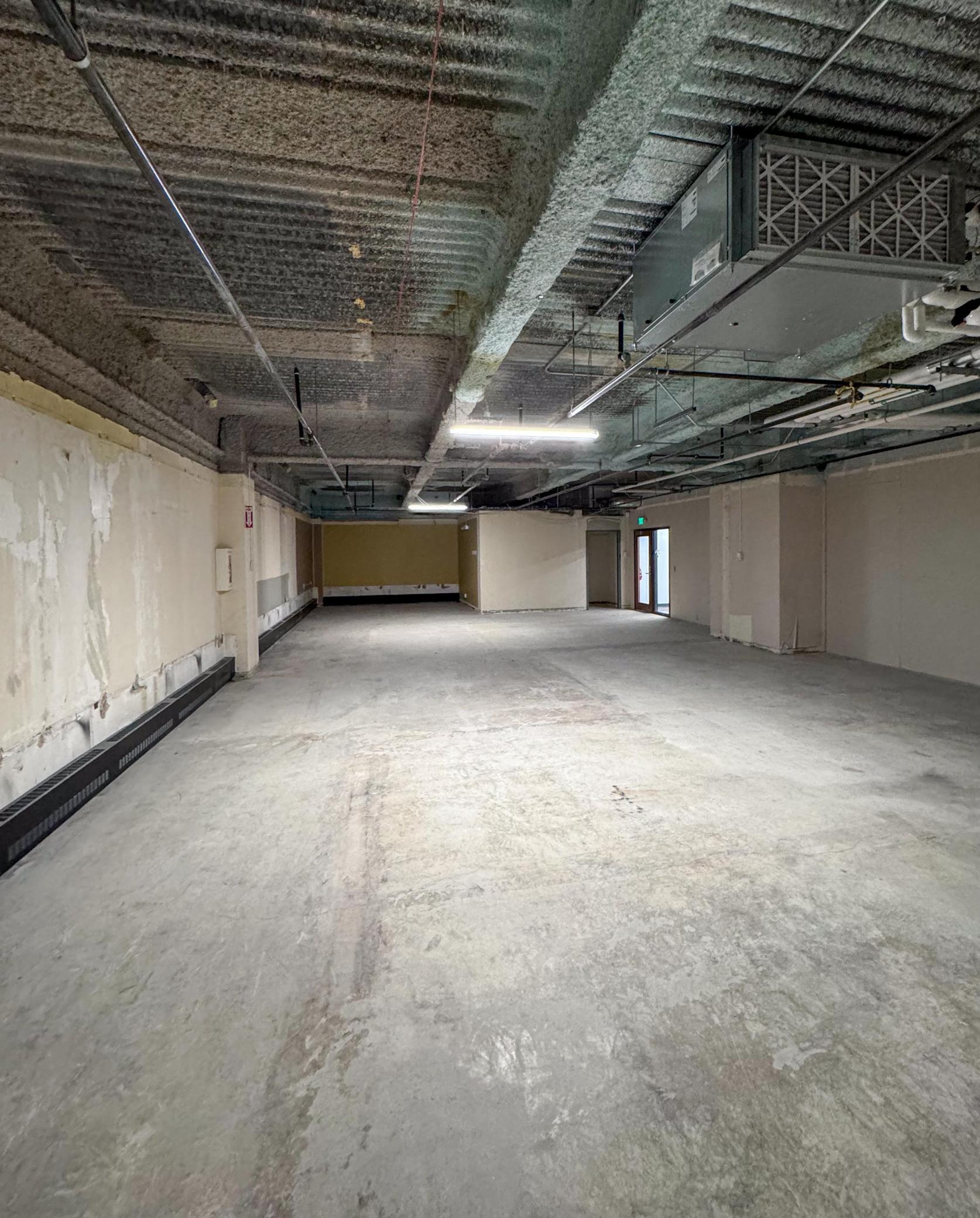 206 Broadway Avenue S Property Photo 46