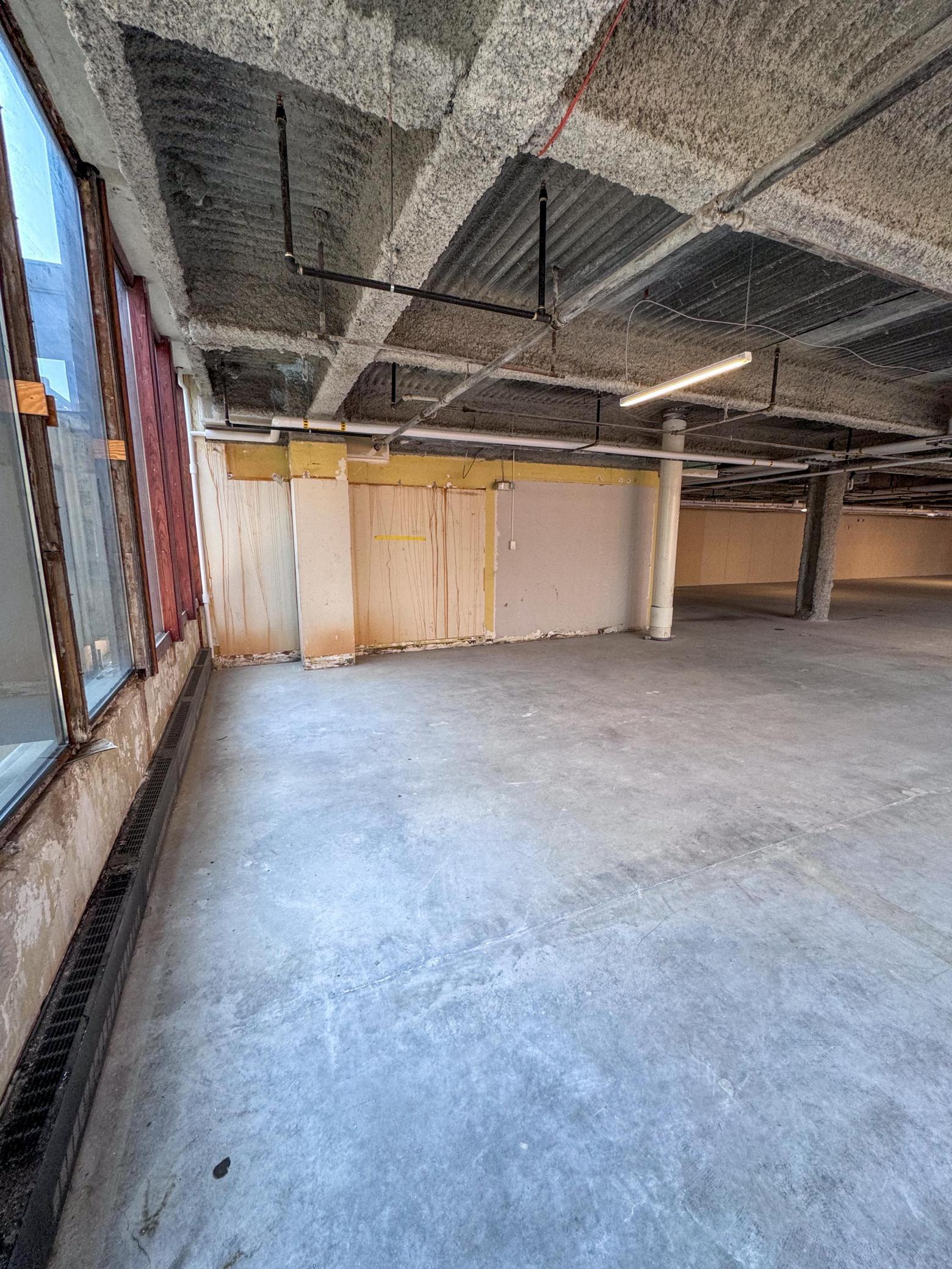 206 Broadway Avenue S Property Photo 57