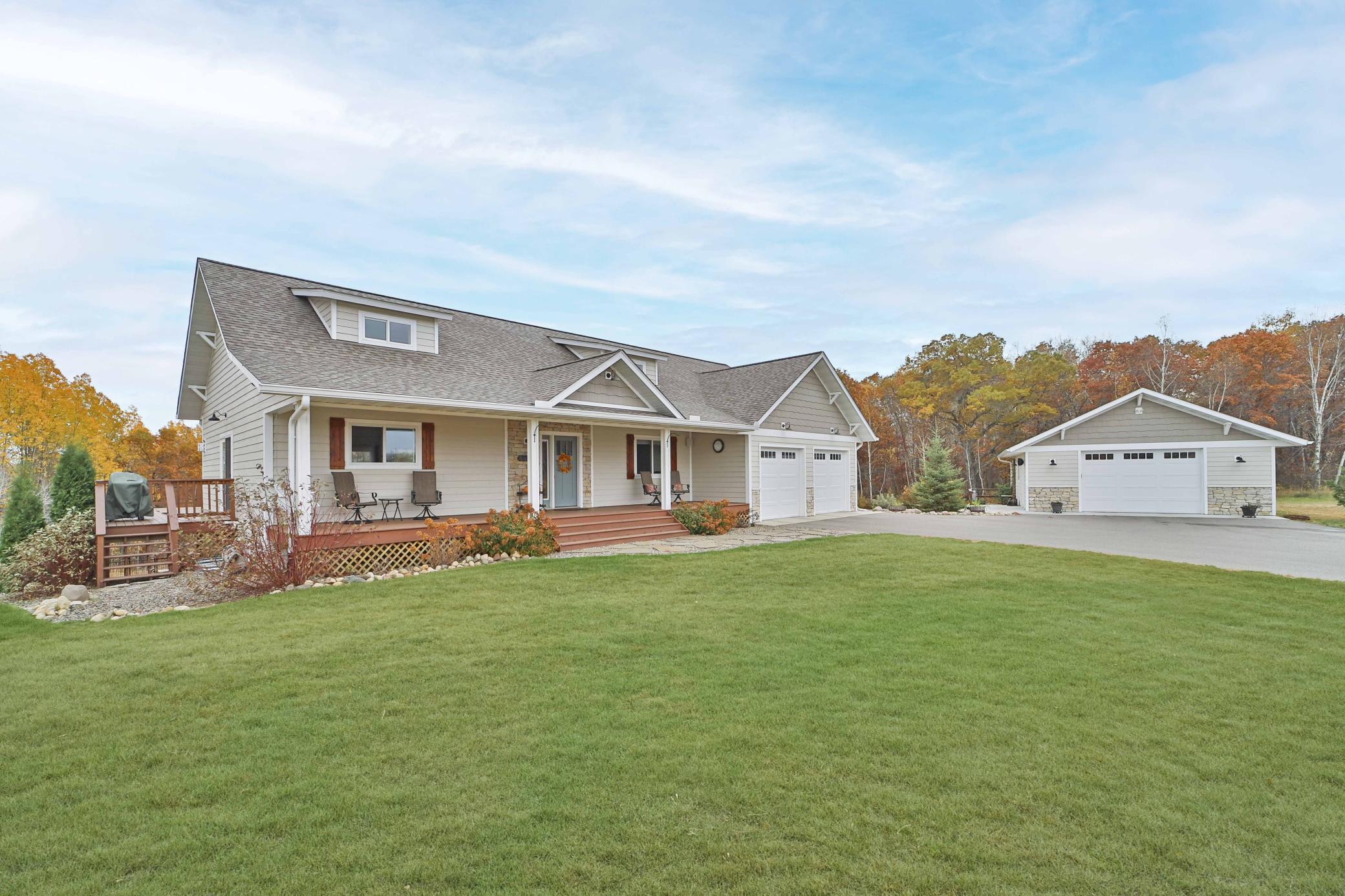 6998 Fieldstone Lane Property Photo 1