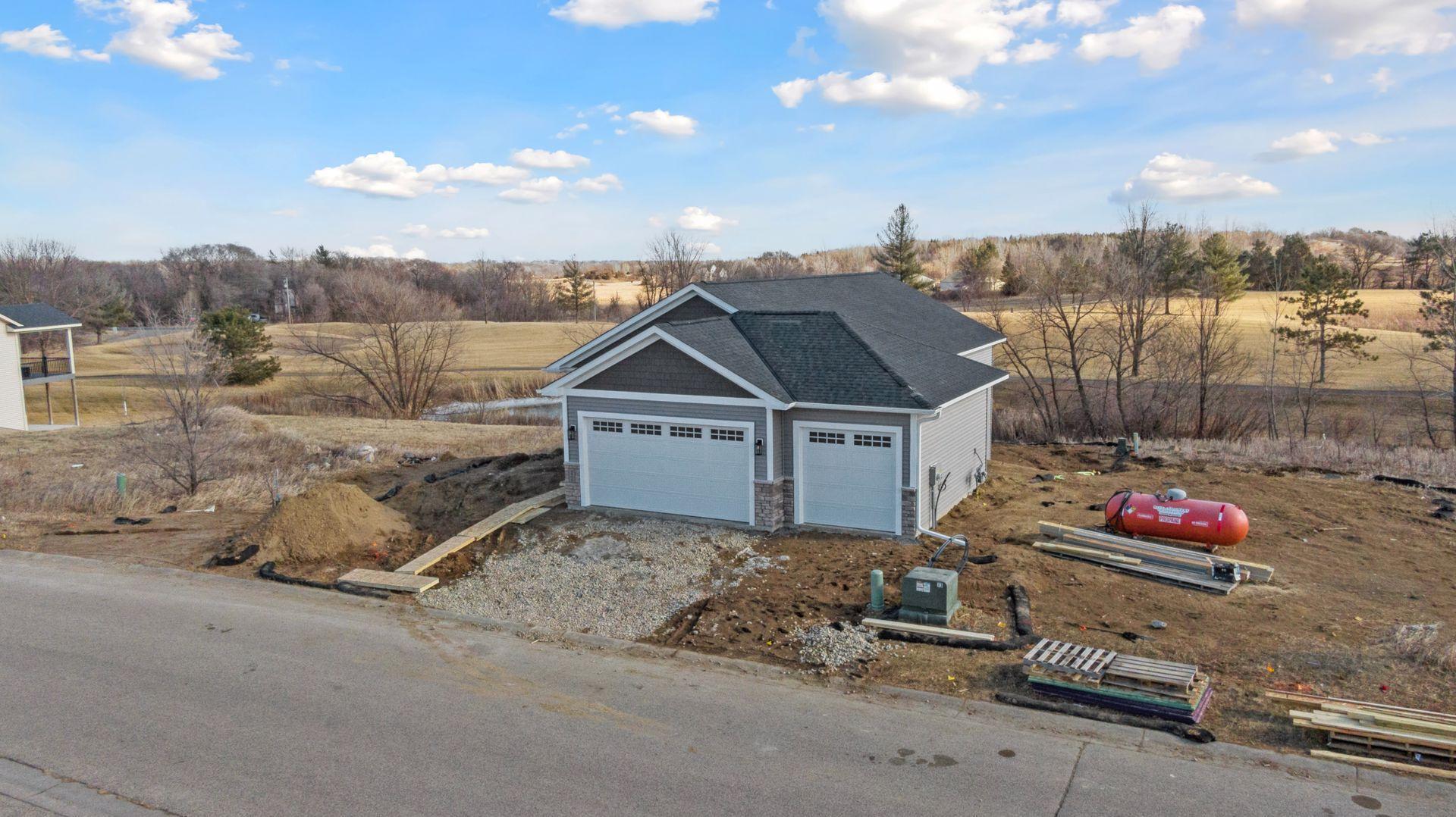 9805 Pinehurst Drive Property Photo 1