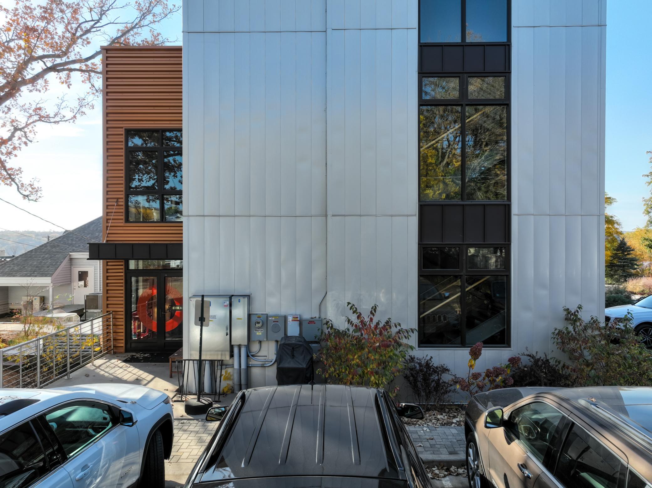 708 2nd Street Property Photo 14