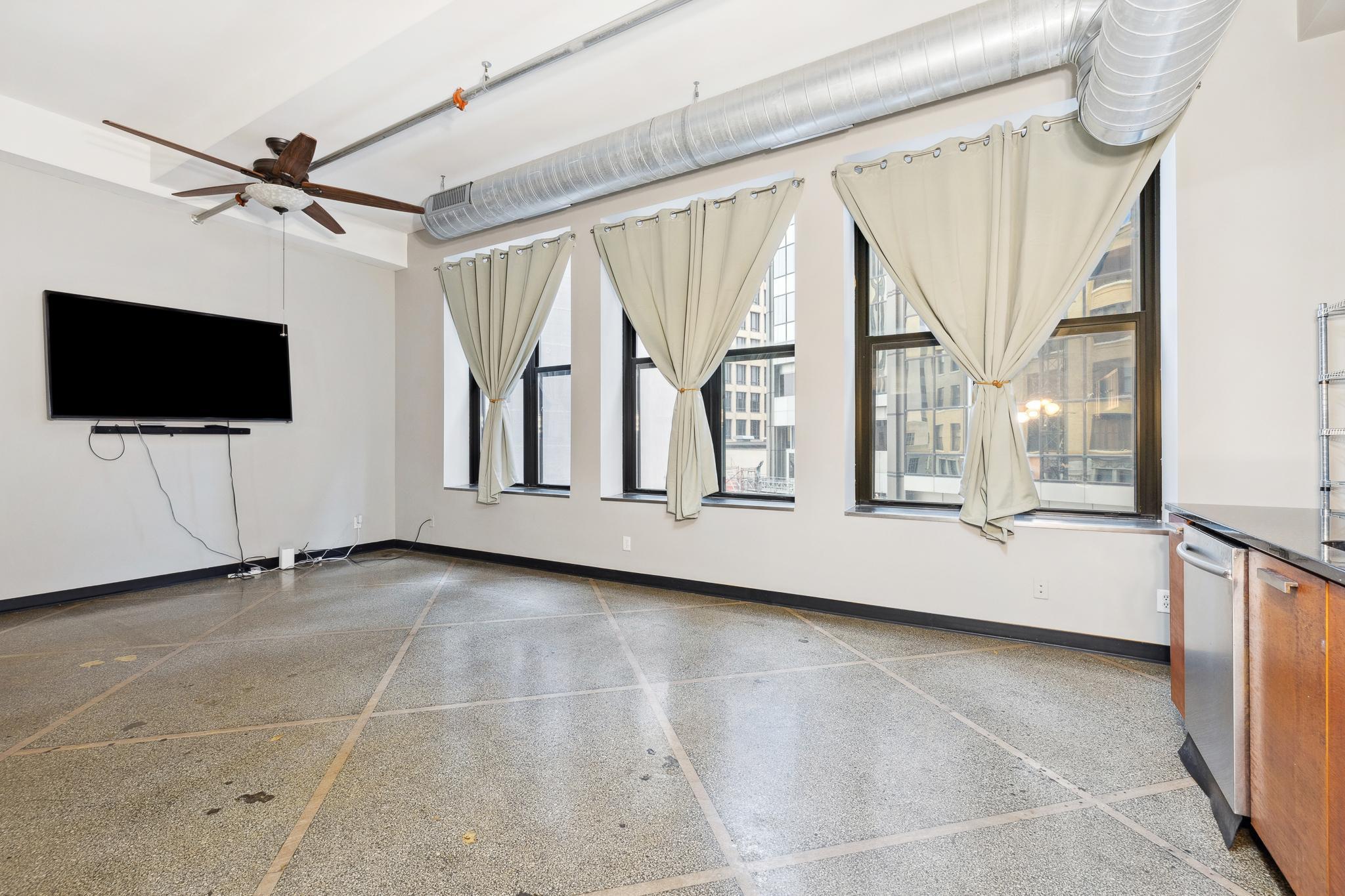 350 Saint Peter Street 307 Property Photo 15