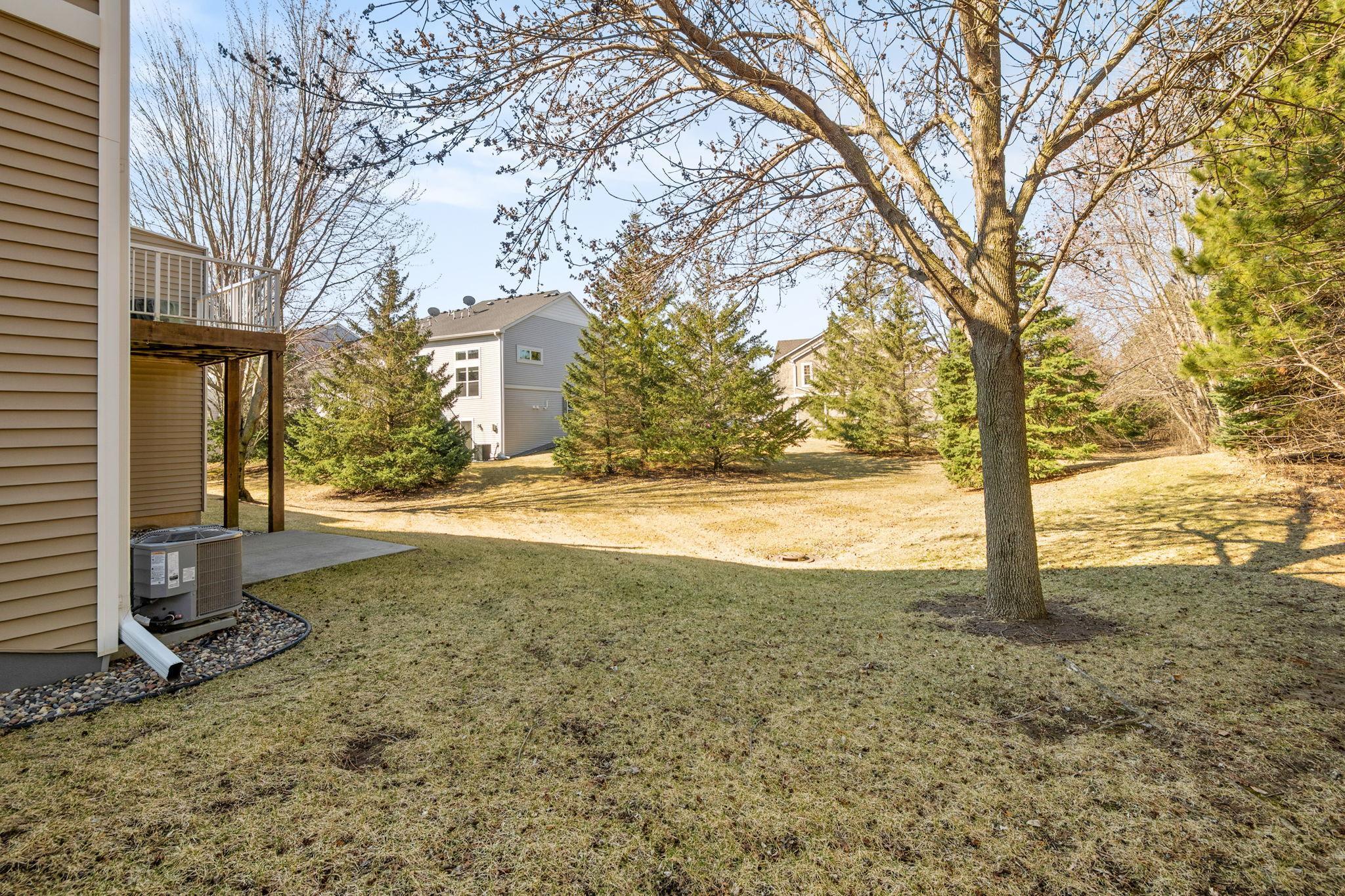 2160 Woodcrest Drive Property Photo 4