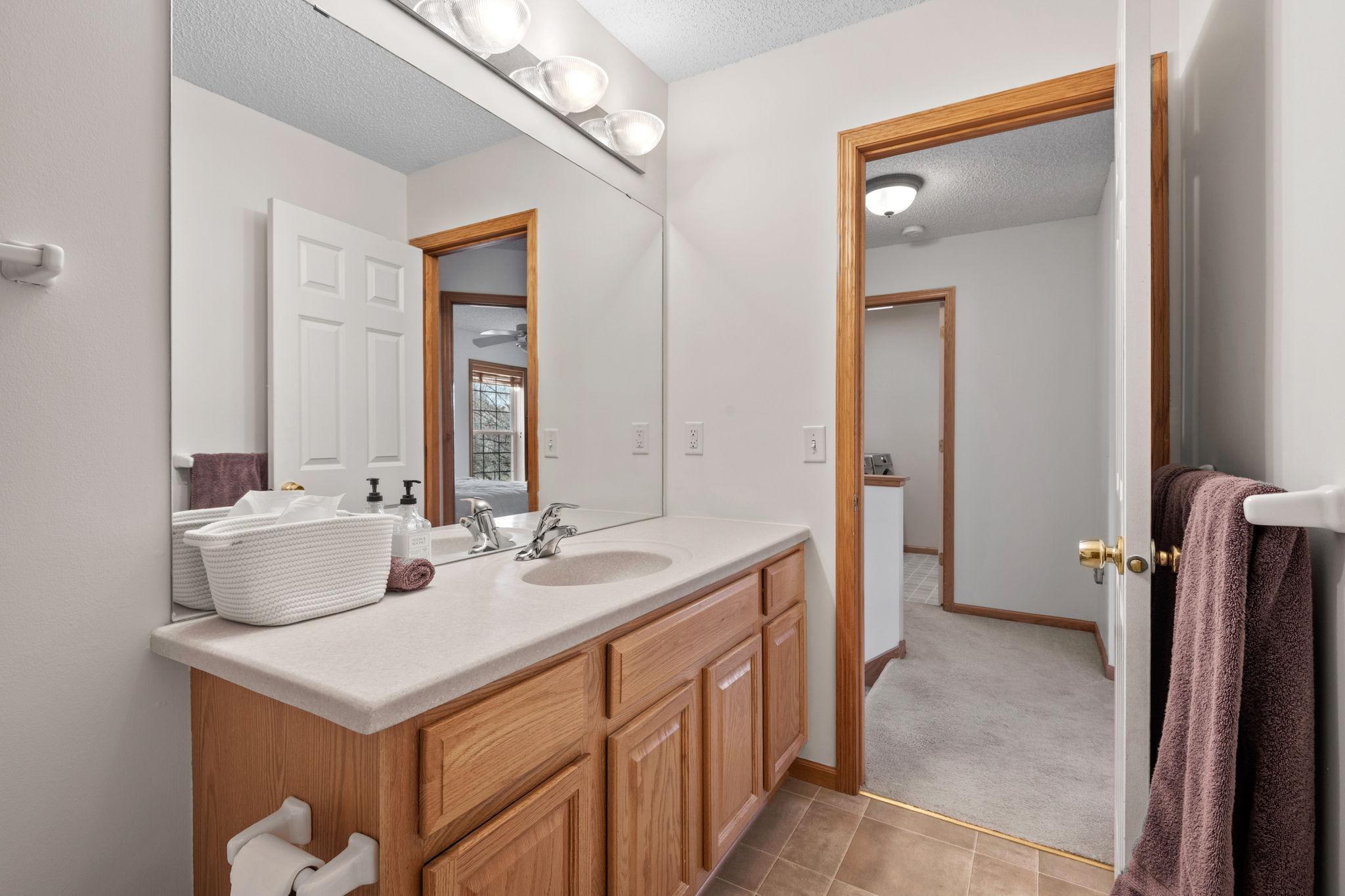 2160 Woodcrest Drive Property Photo 30