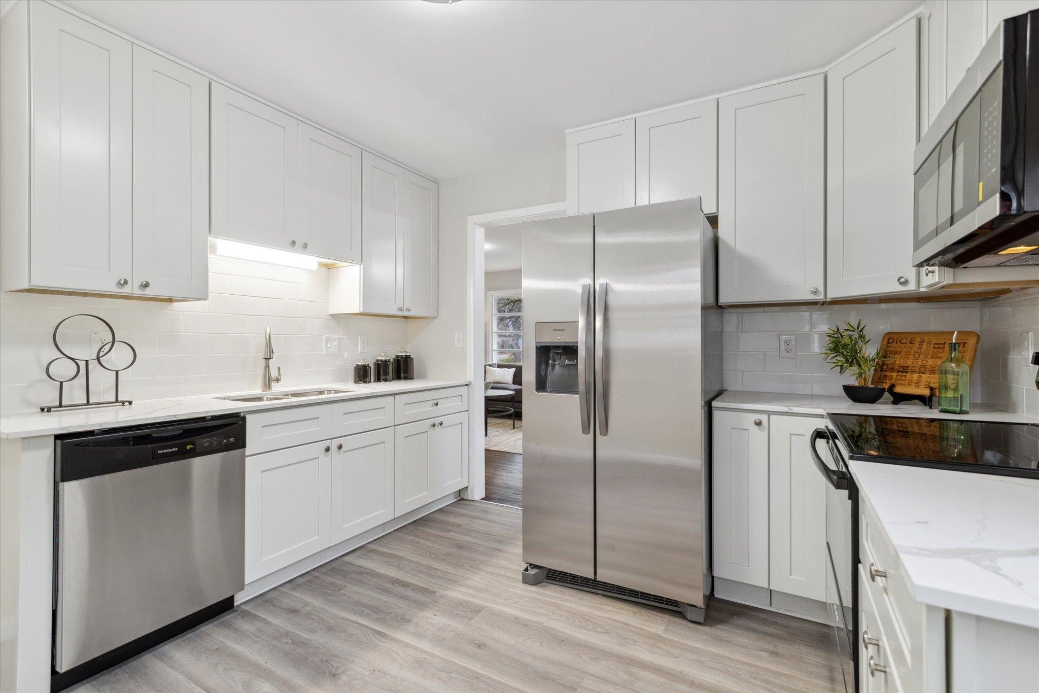 10517 Sheridan Avenue Property Photo 1